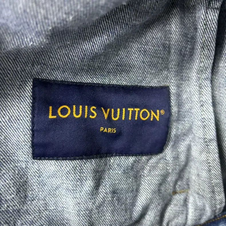 Louis Vuitton Louis Vuitton Blue casual denim jacket Size US S / EU 44-46 / 1 - 2 Thumbnail