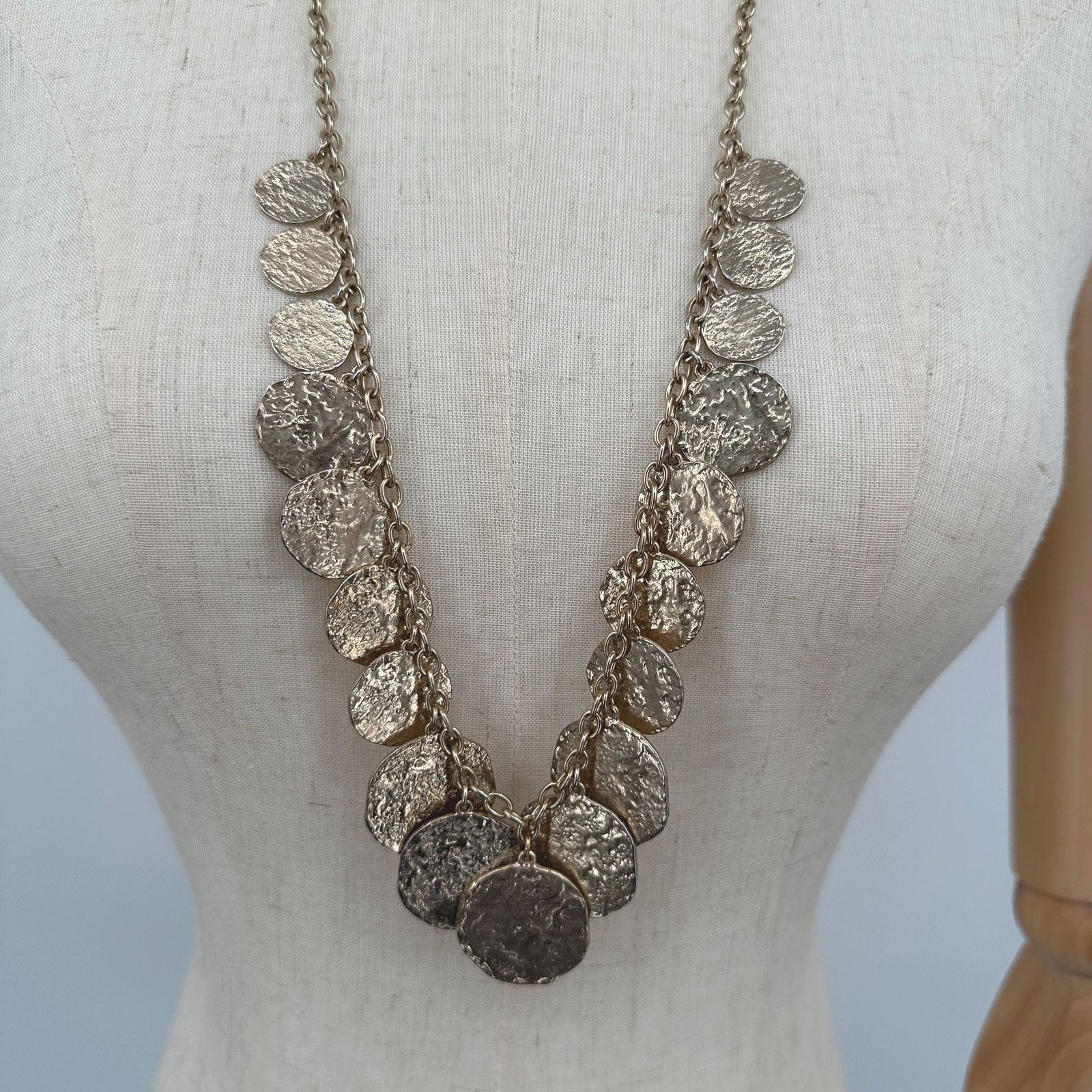 Banana Republic Banana Republic Long Chain Necklace Gold Tone Textured Coin Size ONE SIZE - 4 Thumbnail