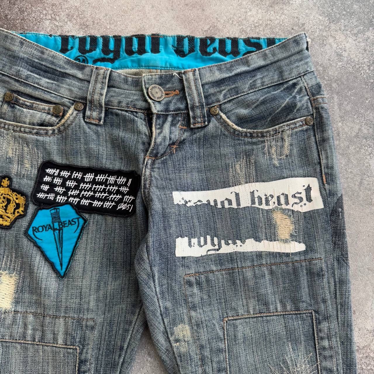 Hysteric Glamour Royal Beast Vintage Low Rise Y2K Patchwork Washed Jeans Size 27" / US 4 / IT 40 - 6 Thumbnail