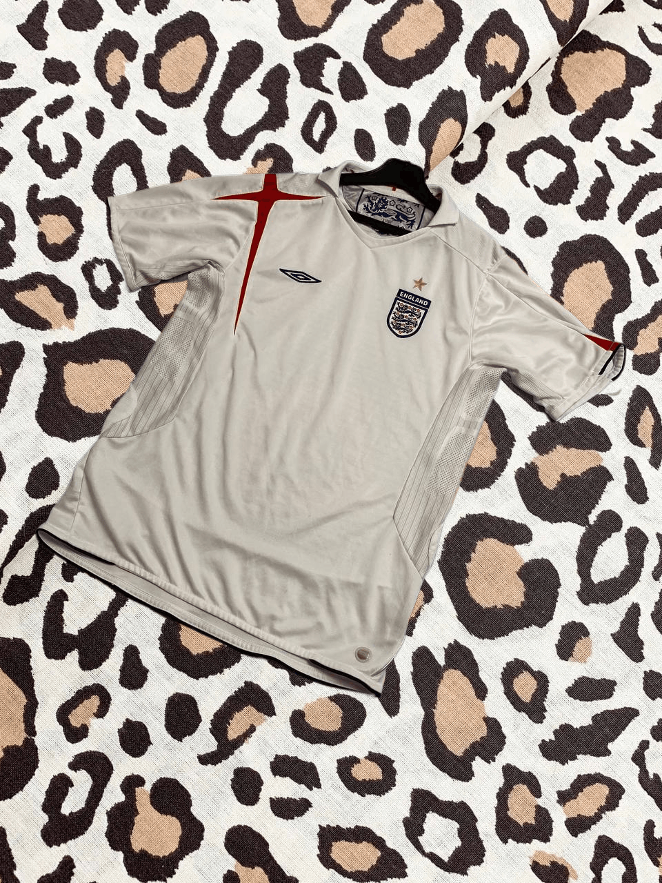 Umbro Vintage Umbro T Shirt Logo Size US S / EU 44-46 / 1 - 1 Thumbnail