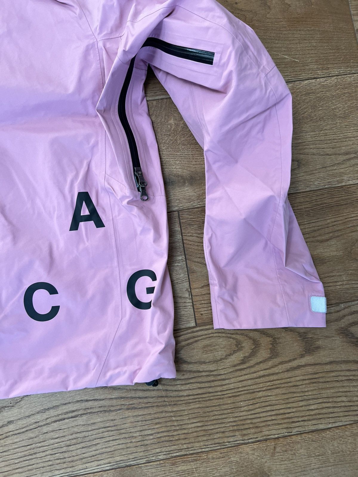Nike ACG Nike ACG J13 ss18 goretex Medium new Size US M / EU 48-50 / 2 - 13 Thumbnail