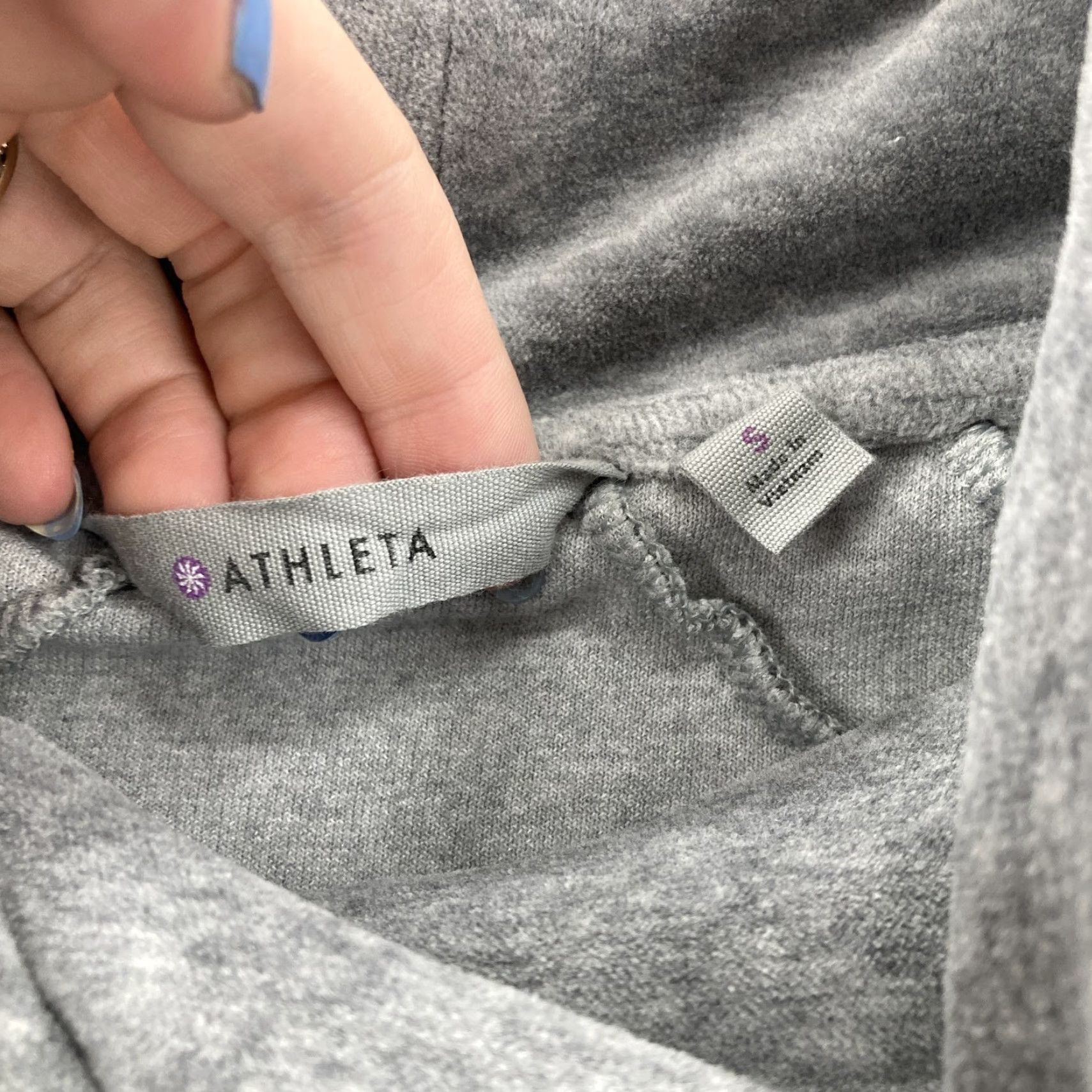 Athleta Athleta Pullover Womens Small Cowl Neck Gray Velour Tunic Relaxed Fit Sweater Size S / US 4 / IT 40 - 4 Thumbnail