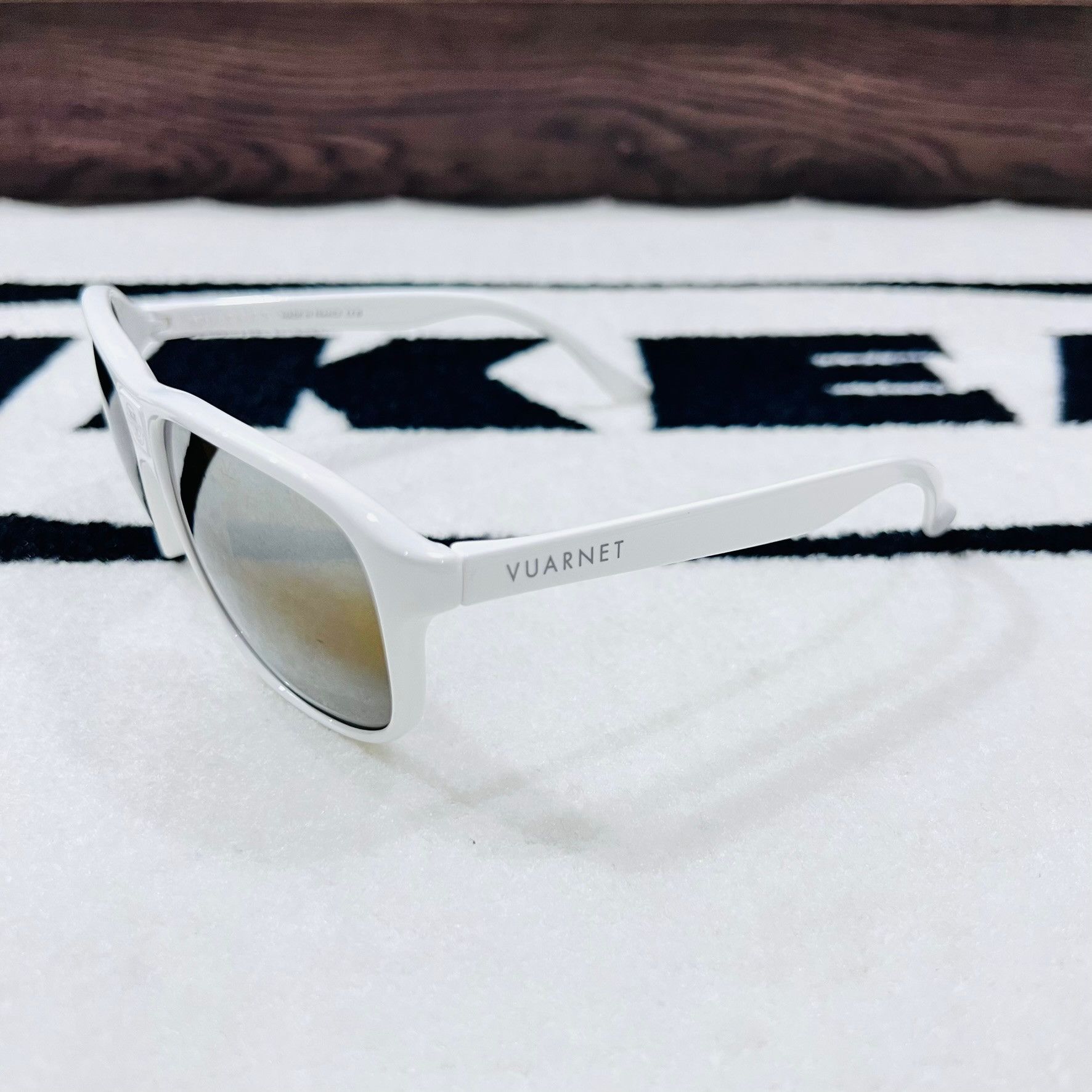 Vuarnet Vuarnet Skilynx Lens White Frame Gradient Gold Sunglasses Size ONE SIZE - 3 Thumbnail