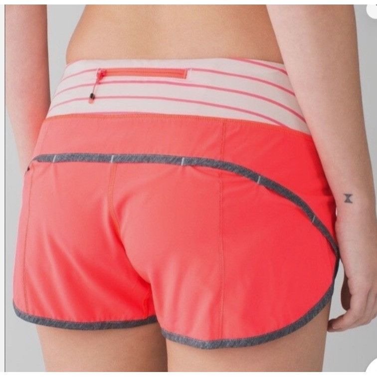 Lululemon Lululemon Speed Short *4-way Stretch 2.5" Size 2 Size 26" / US 2 / IT 38 - 1 Thumbnail
