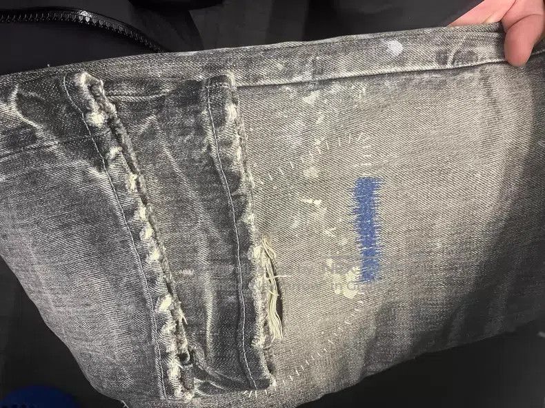 Neighborhood Neighborhood size S jeans Size US 27 - 7 Thumbnail