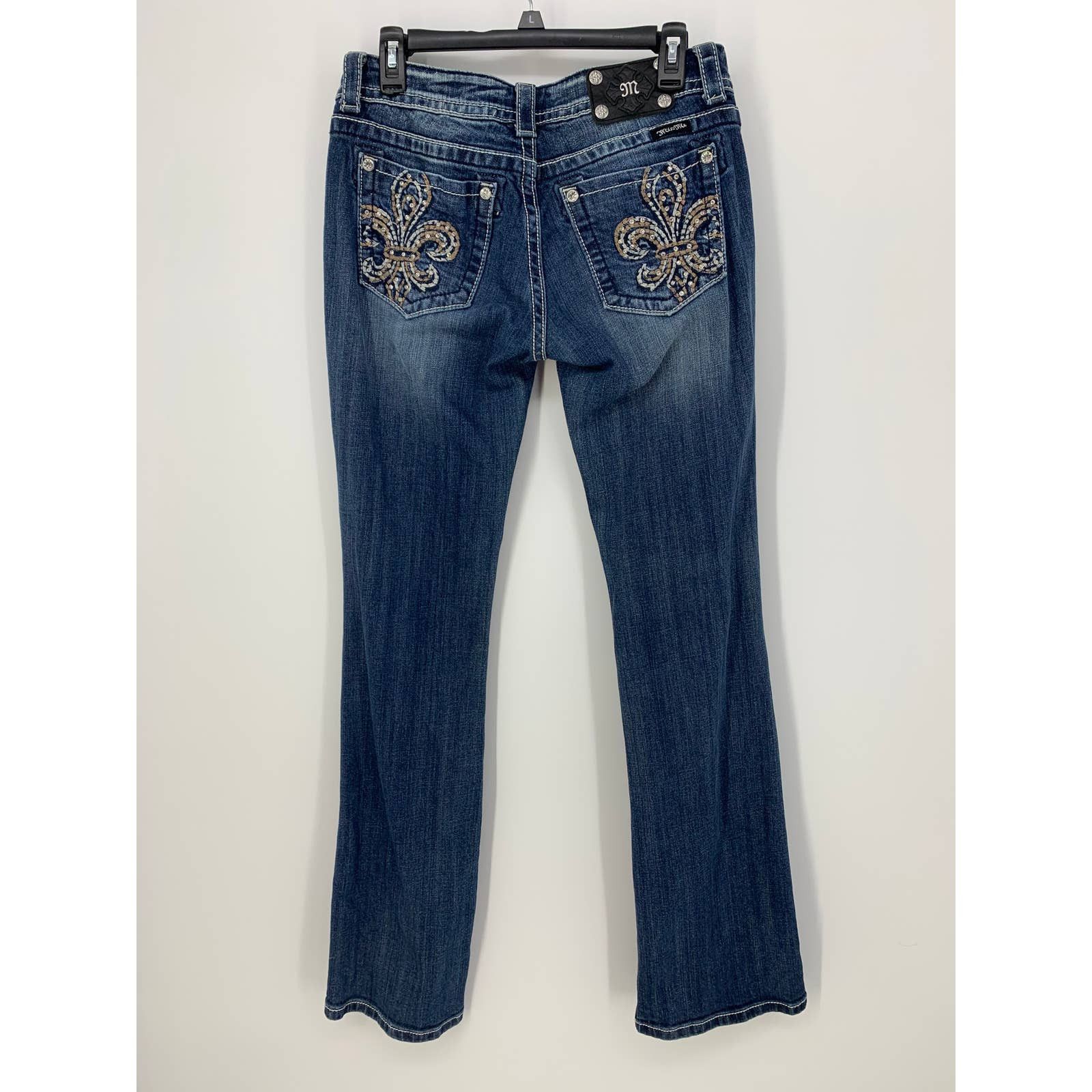 Jean Miss Me Easy Boot Mi-hauteur Bootcut Neuf Avec étiquette - Taille 25x29, Brodé Fleur De Lis