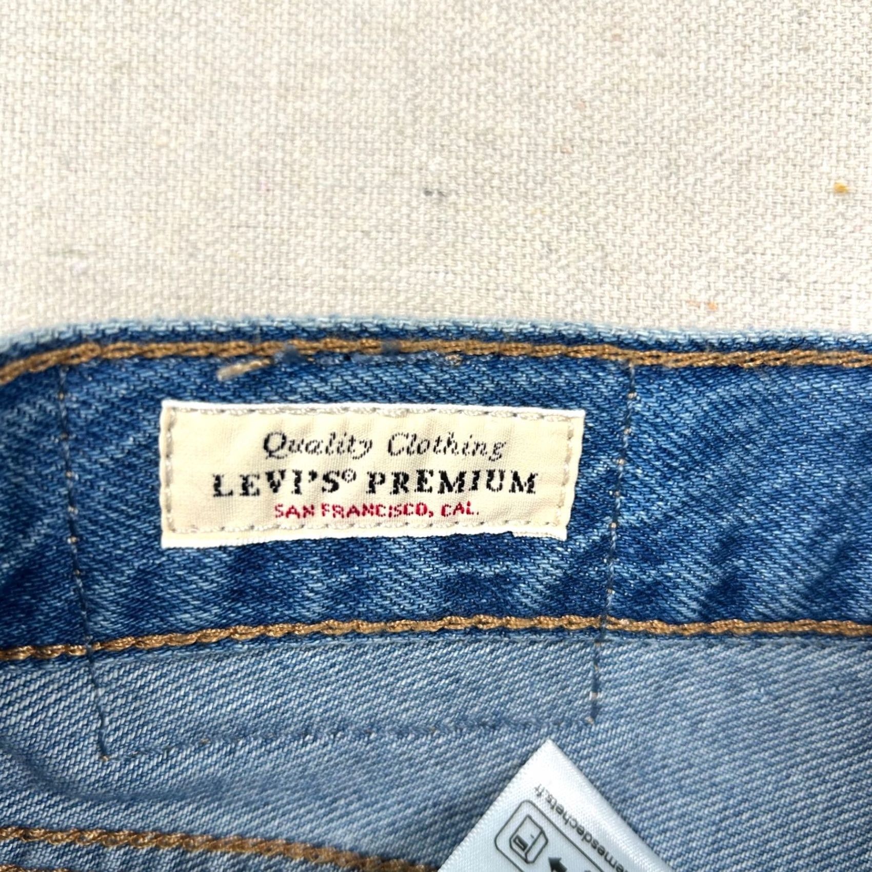 Levi's VINTAGE Levi's Premium Jeans Womens 24 Baggy Dad Relaxed Skater Mid Wash Denim Grunge Size 42" / US 20 - 5 Thumbnail