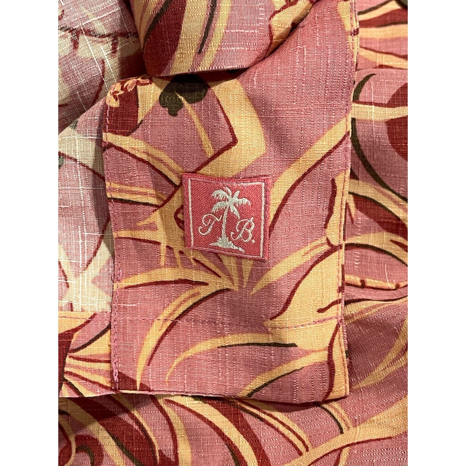 Tommy Bahama Tommy Bahama Shirt Mens Pink Floral Hawaiian Silk Linen Button-Up XL Short Sleeve Collared Pocket Easy Care Size US XL / EU 56 / 4 - 7 Thumbnail