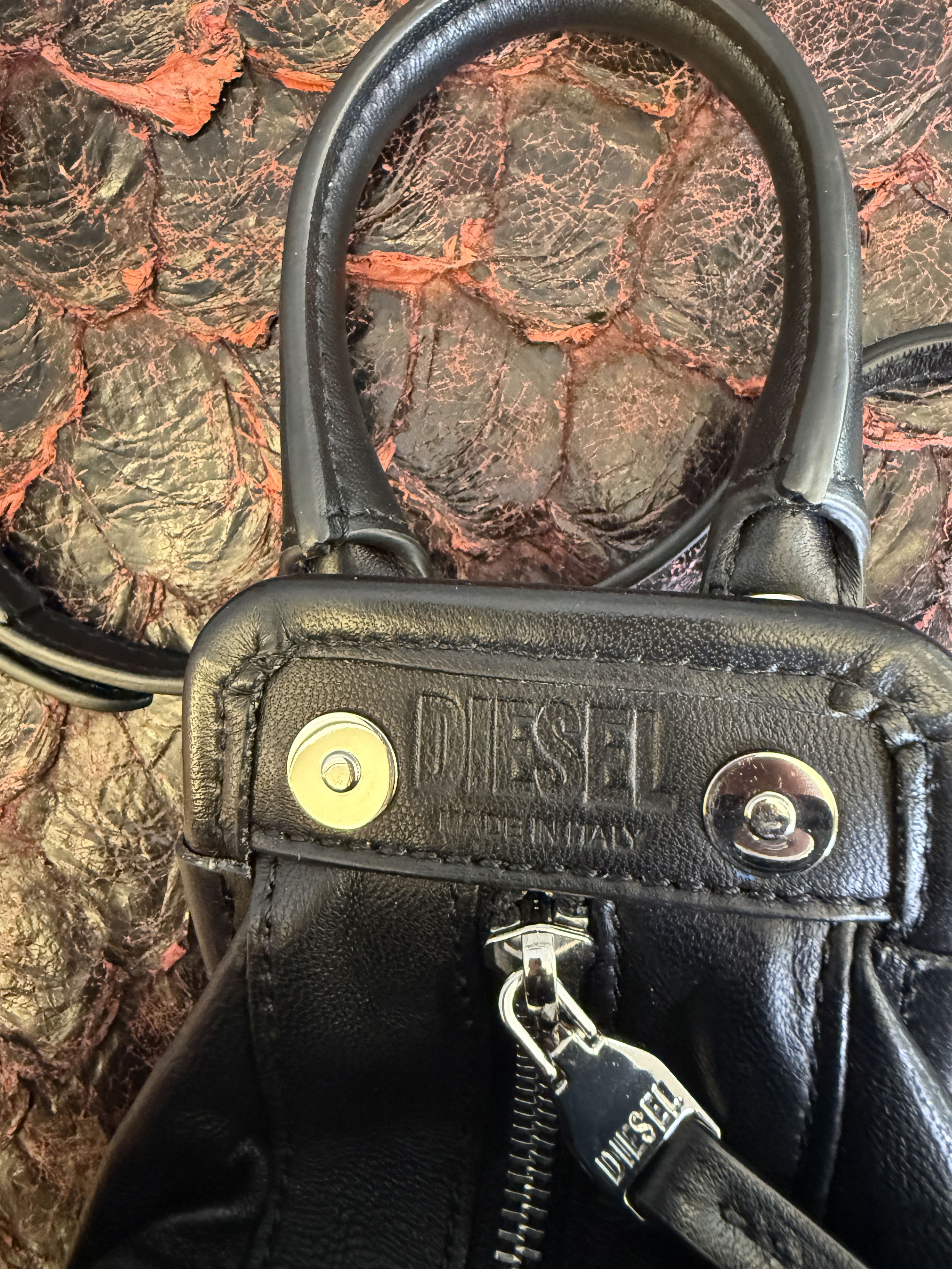 Diesel $875 Diesel D-Vina Bag purse Size ONE SIZE - 11 Thumbnail