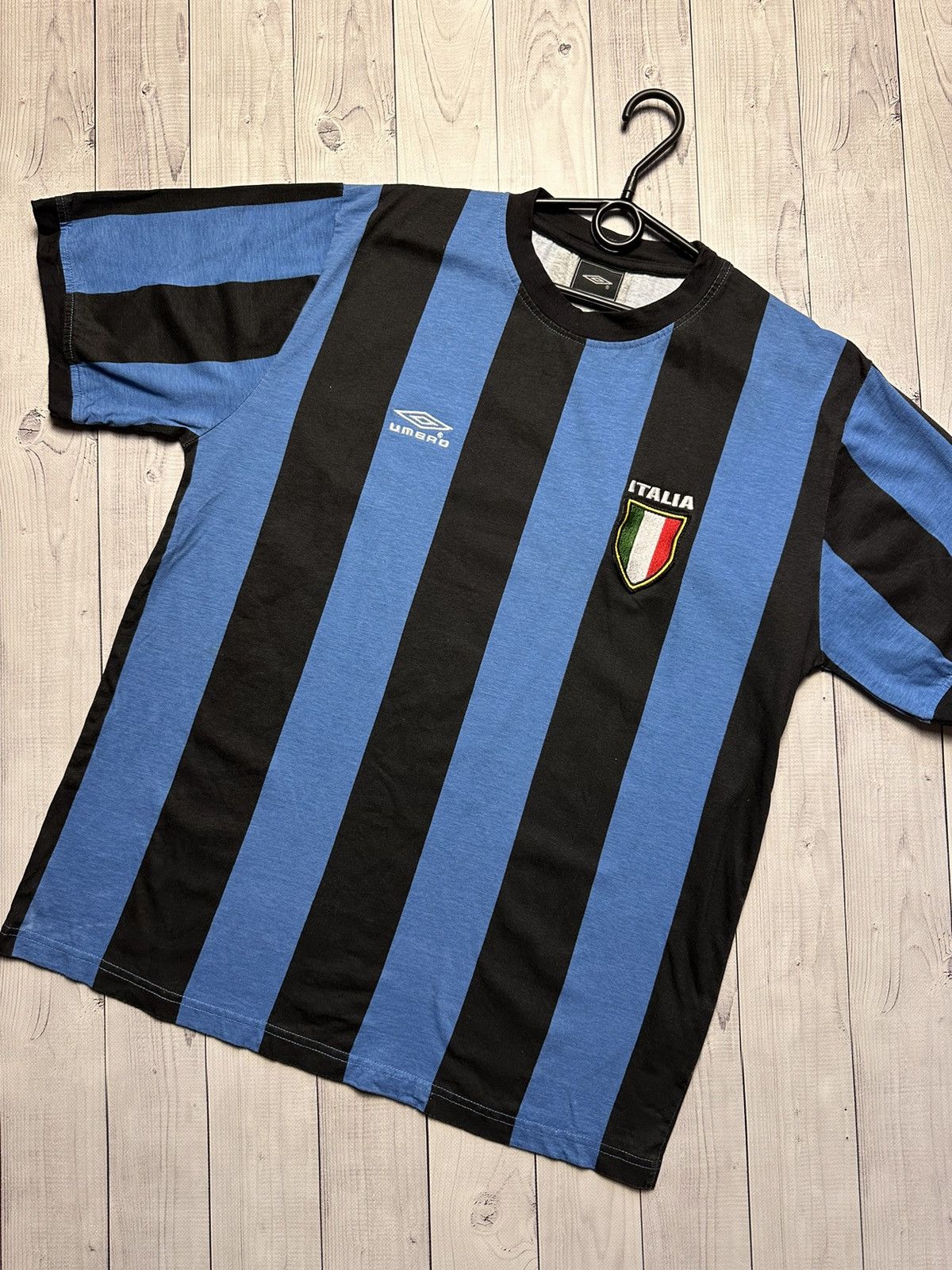 Umbro × Vintage Vintage Umbro soccer tee Italy size L logo 9 Size US L / EU 52-54 / 3 - 3 Thumbnail