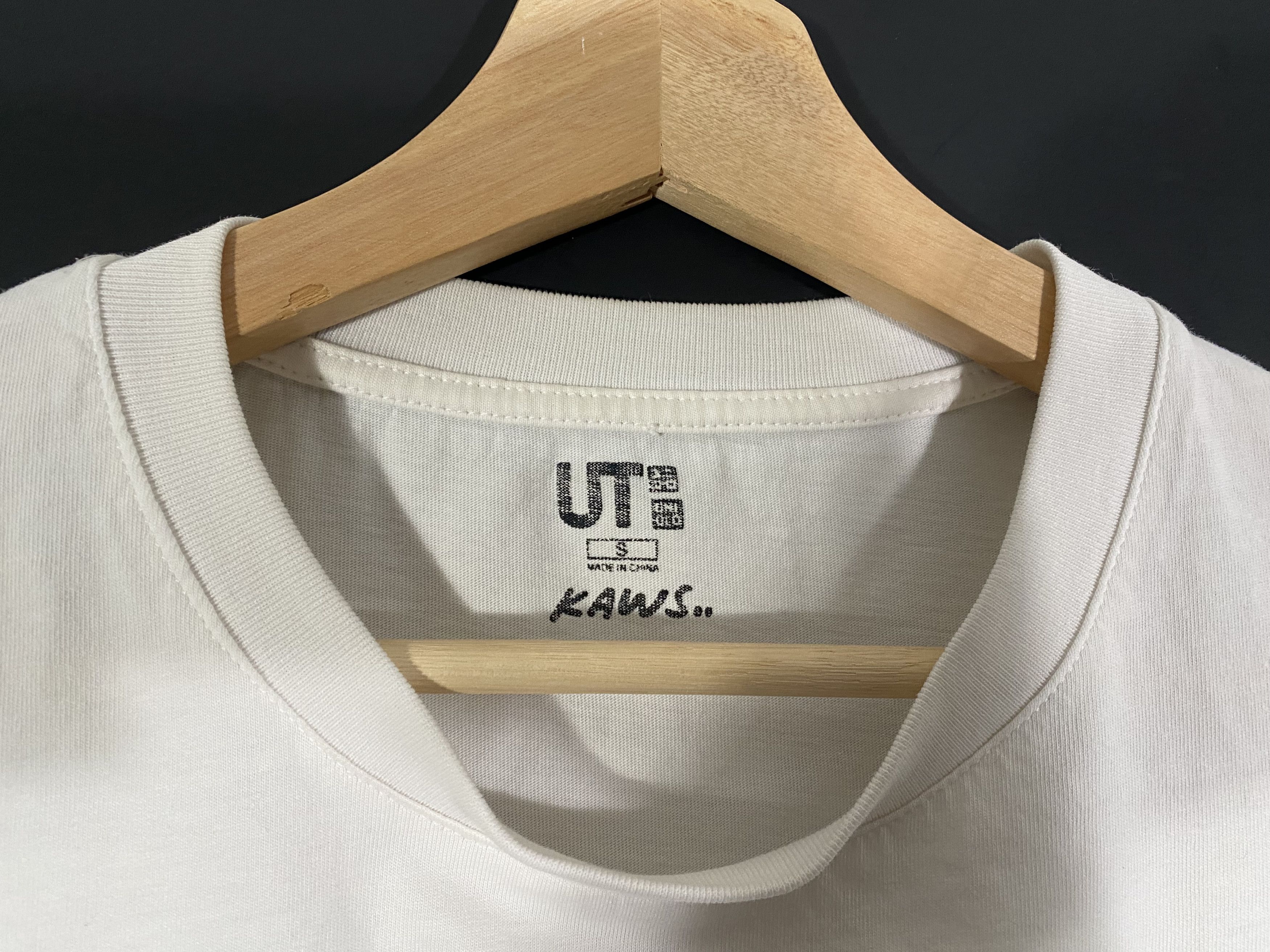 Kaws × Uniqlo KAWS x Uniqlo "Gone" BFF companion tee white Size US S / EU 44-46 / 1 - 5 Thumbnail