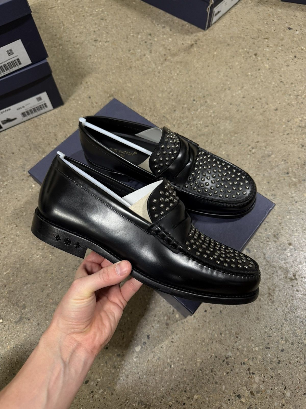 Louis Vuitton Louis Vuitton Louis Studded Leather Loafer NEW 1800$ Size US 9 / EU 42 - 2 Thumbnail