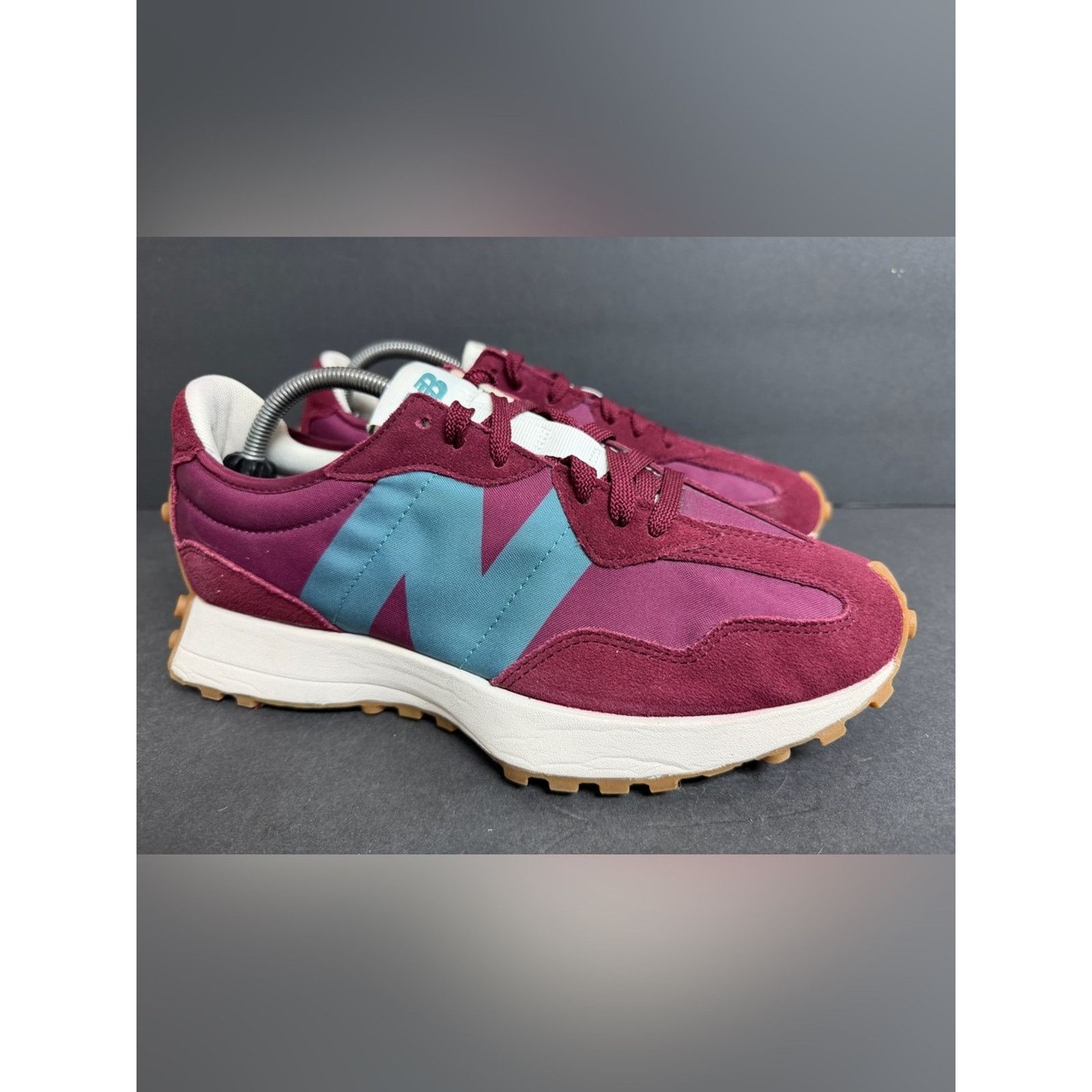New Balance New Balance 327 Mens 9.5D Garnet Indigo Gum Sneakers WORN 1X Size US 9.5 / EU 42-43 - 4 Thumbnail