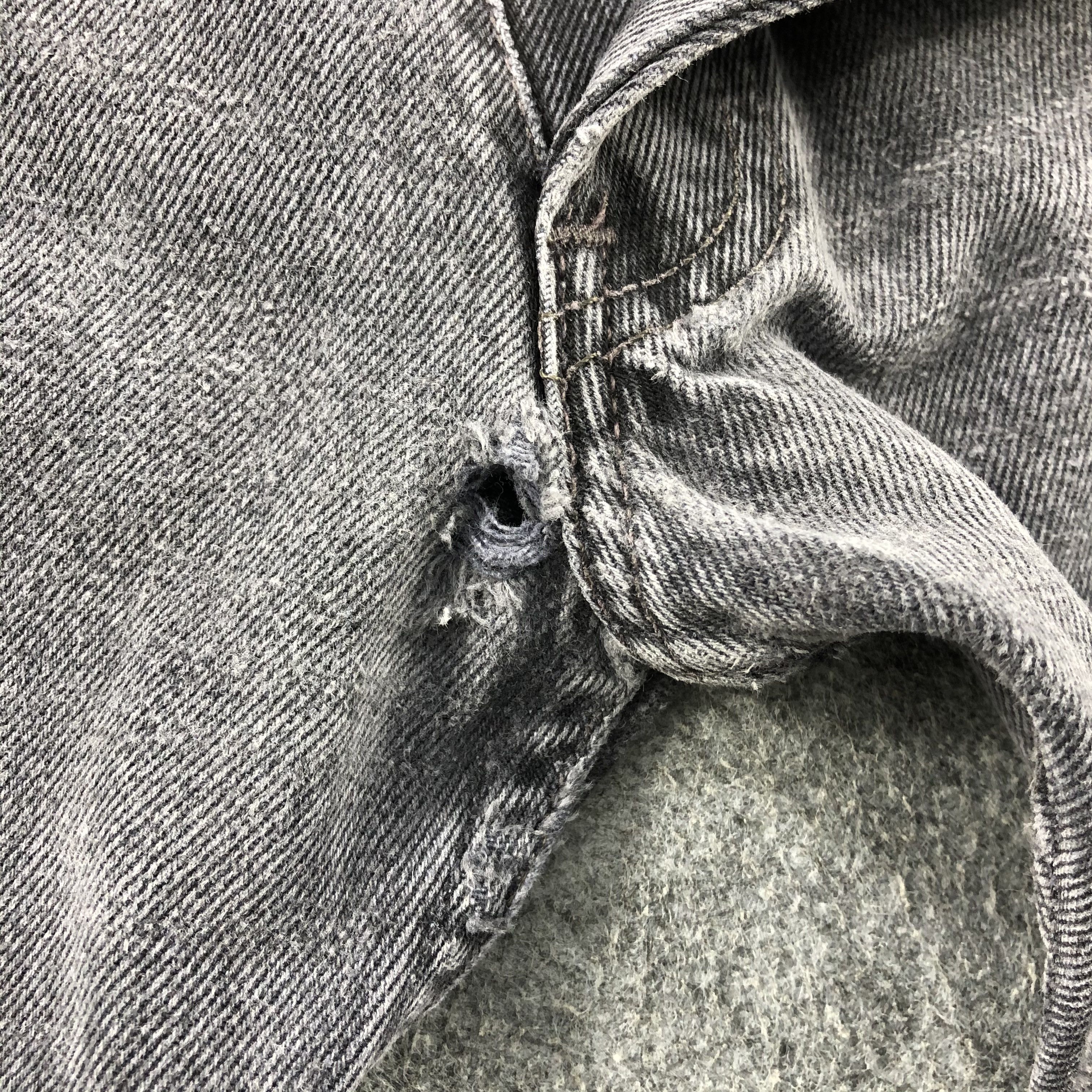 Levi's Vintage 90s Distress Levis 501 Faded Black Jeans-JM1564 Size US 35 - 10 Thumbnail
