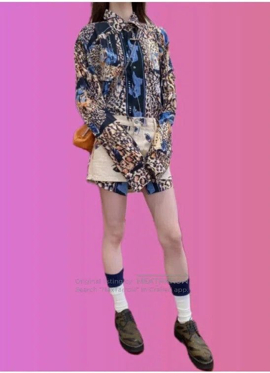 Vivienne Westwood Vivienne Westwood English embroidered retro animal grain l Size M / US 6-8 / IT 42-44 - 1 Thumbnail