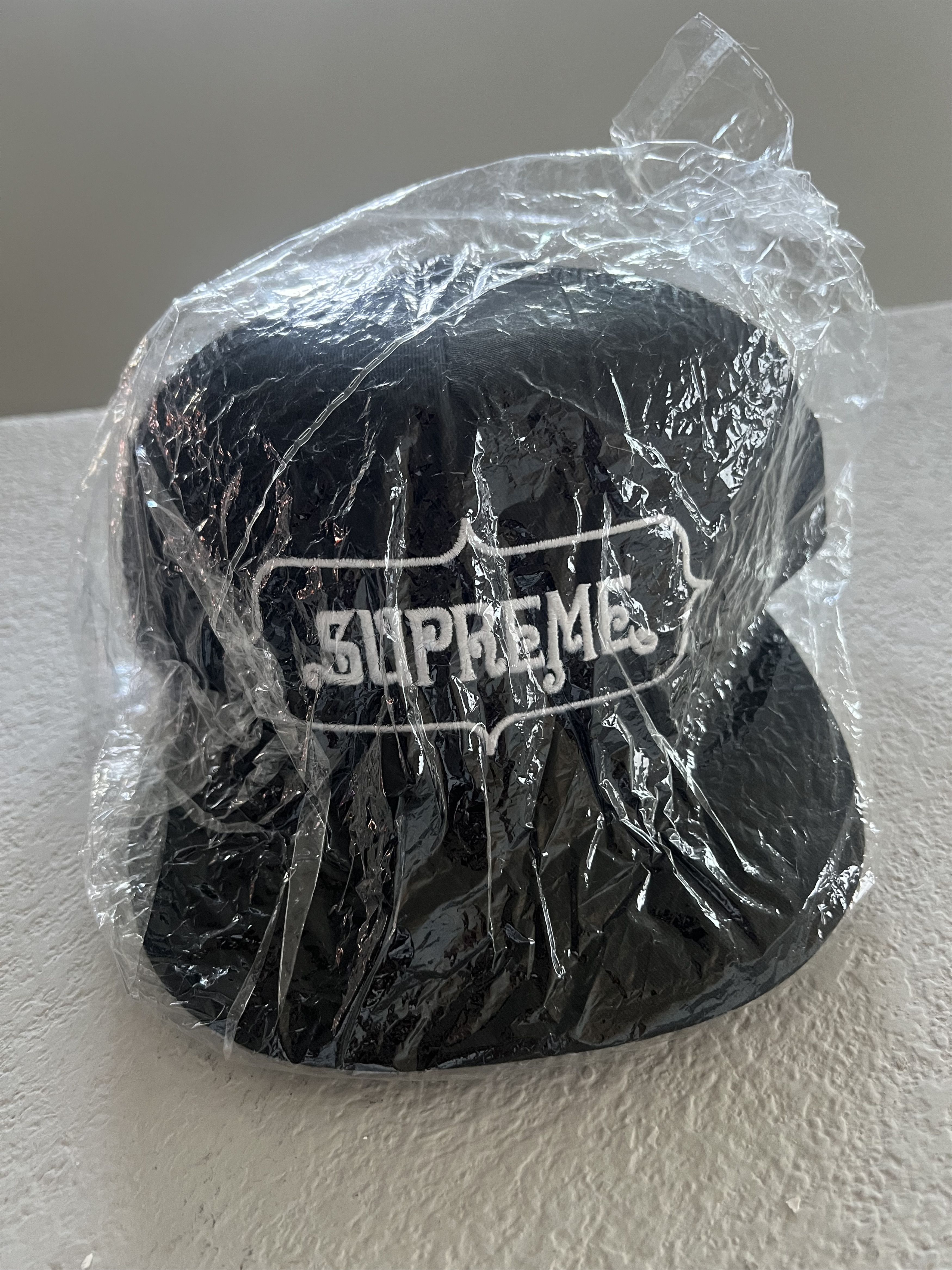 Supreme Supreme Pins Mesh Back 5 Panel Black cap hat snapback