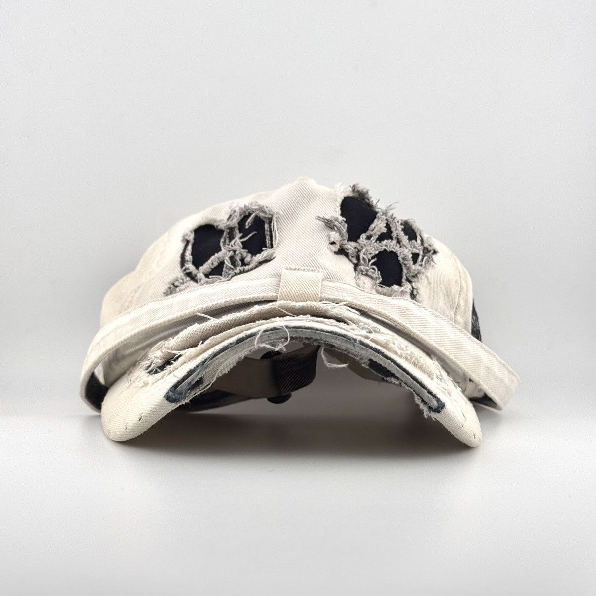 Japanese Brand Motifest Cut-Out Trashed Destroyed Distressed Archive Cap Size ONE SIZE - 1 Thumbnail