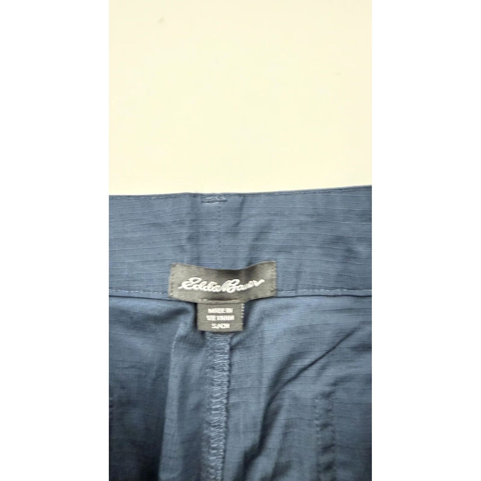 Eddie Bauer Eddie Bauer Skylark Capris Womens Small Two Way Stretch Pants Capris Jeans Aluminum? No — actually: Size 28" / US 6 / IT 42 - 6 Thumbnail