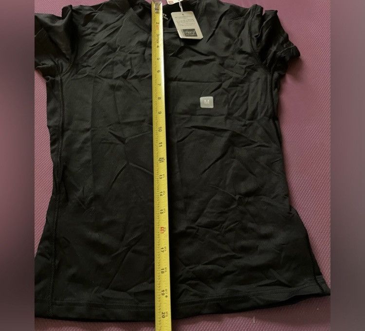Uniqlo Uniqlo Activewear T-shirt Size M Womens Black Size M / US 6-8 / IT 42-44 - 6 Thumbnail