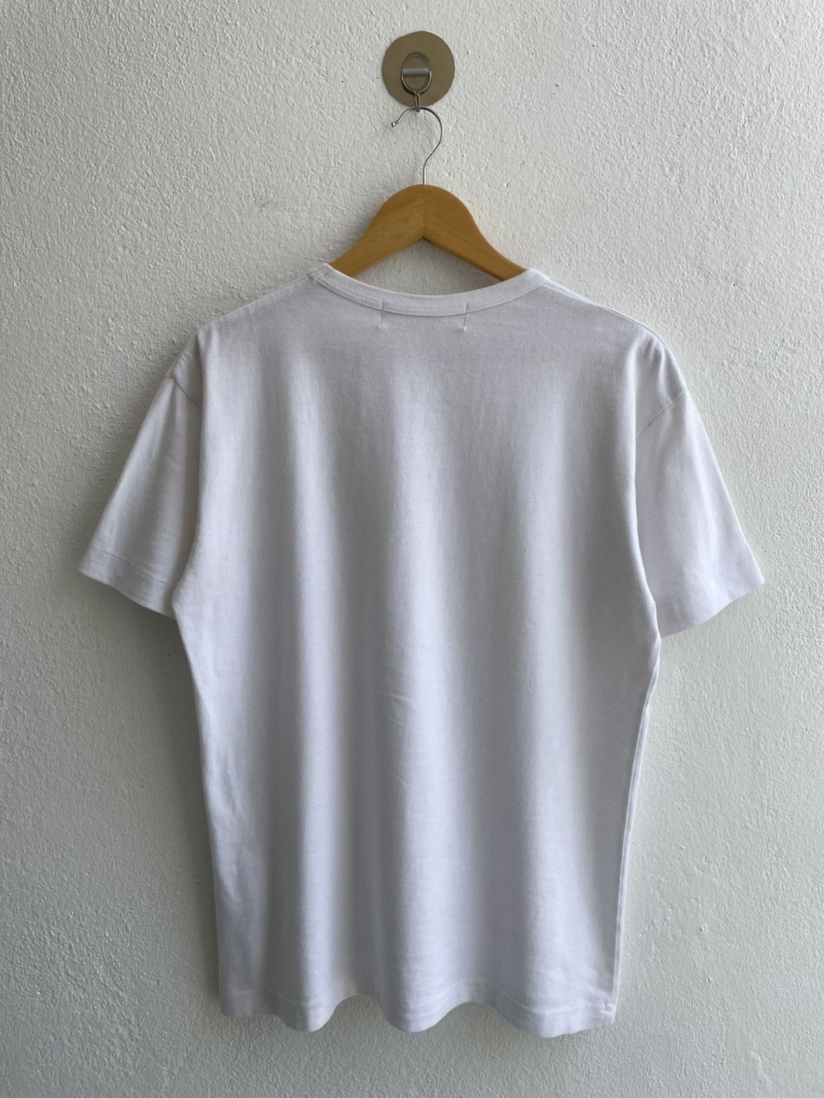 Comme des Garcons Play Comme Des Garcons Embroidered Black Heart Logo Shirts Size US L / EU 52-54 / 3 - 2 Thumbnail