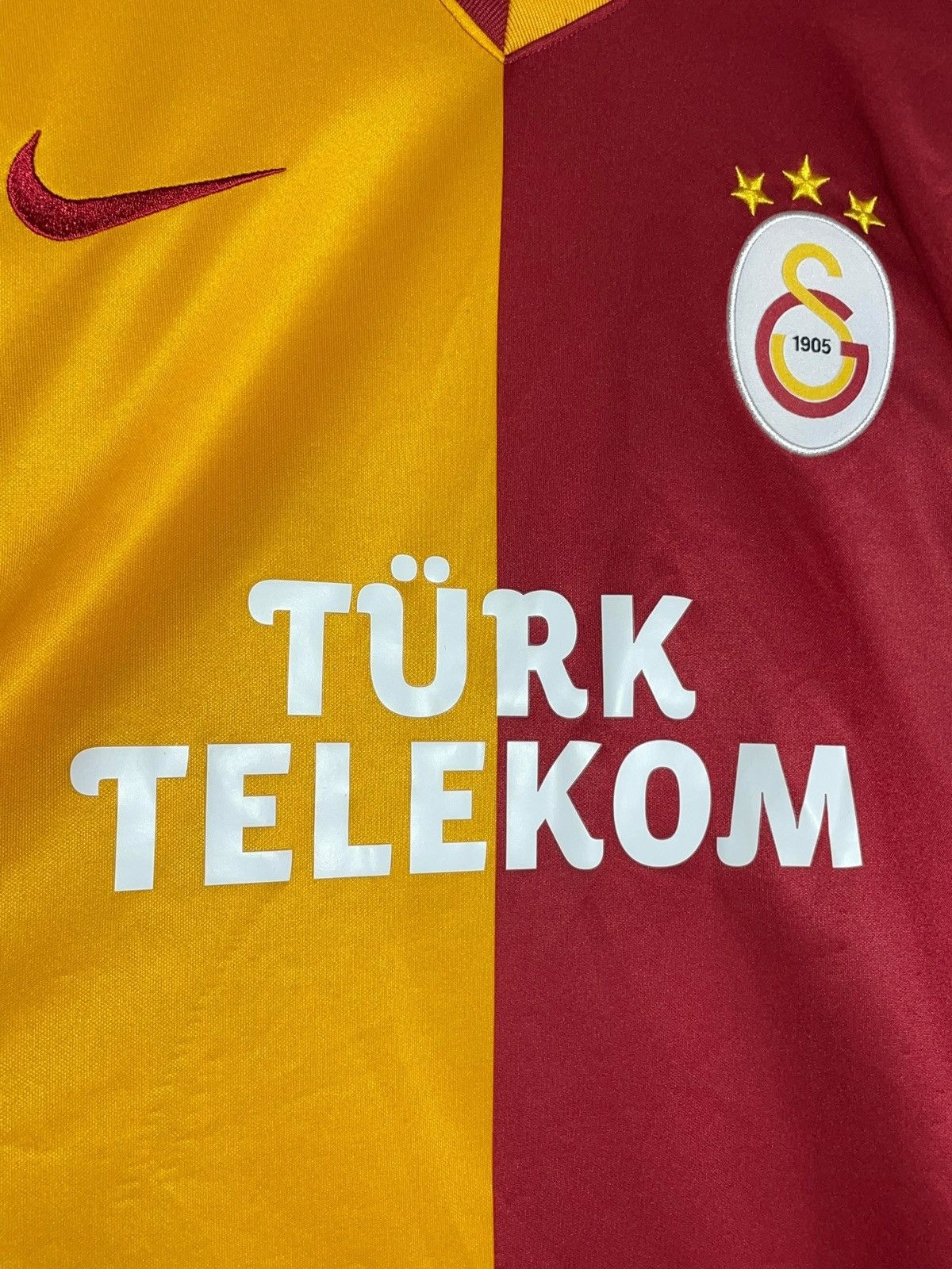 Nike Galatasaray Nike 2011/12 Home Football Shirt Soccer Jersey Size US M / EU 48-50 / 2 - 5 Thumbnail