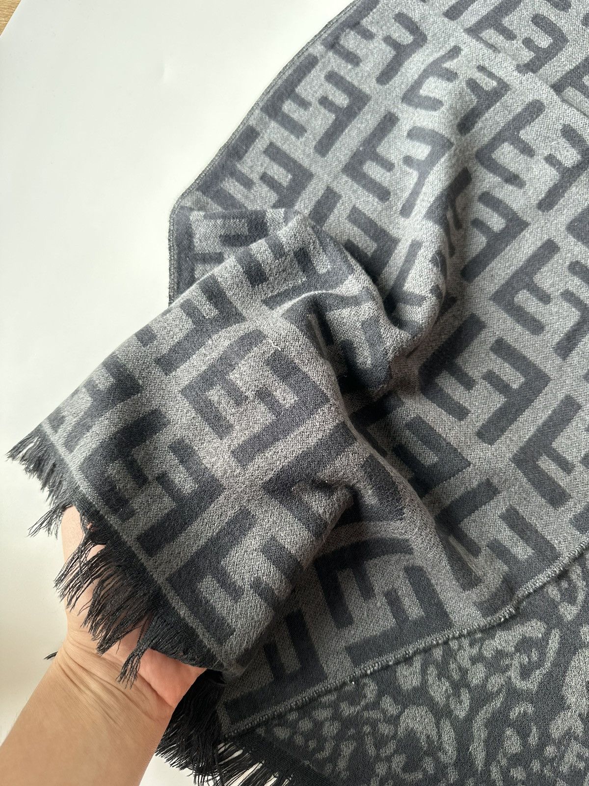 Fendi Fendi scarf monogram 100% wool Size ONE SIZE - 9 Thumbnail