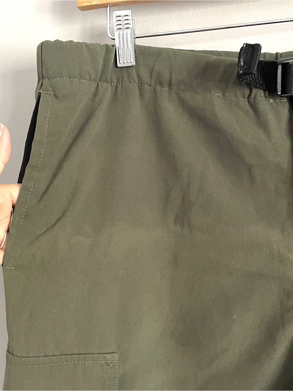 Vintage Vintage Modrobes Khaki Cargo Shorts - Medium 🇨🇦 Size US 35 - 3 Thumbnail