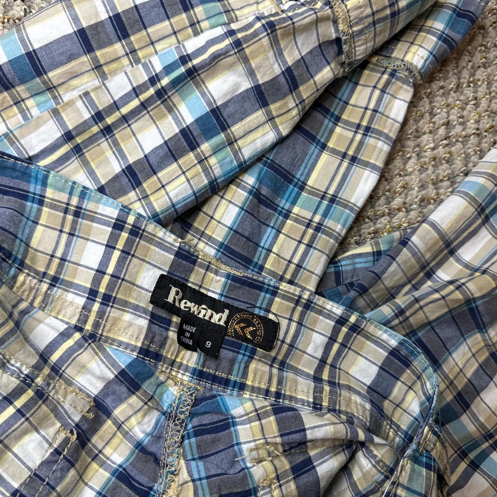 Other vintage y2k ultra low rise plaid shorts with cute buttons Size 30" / US 8 / IT 44 - 5 Thumbnail