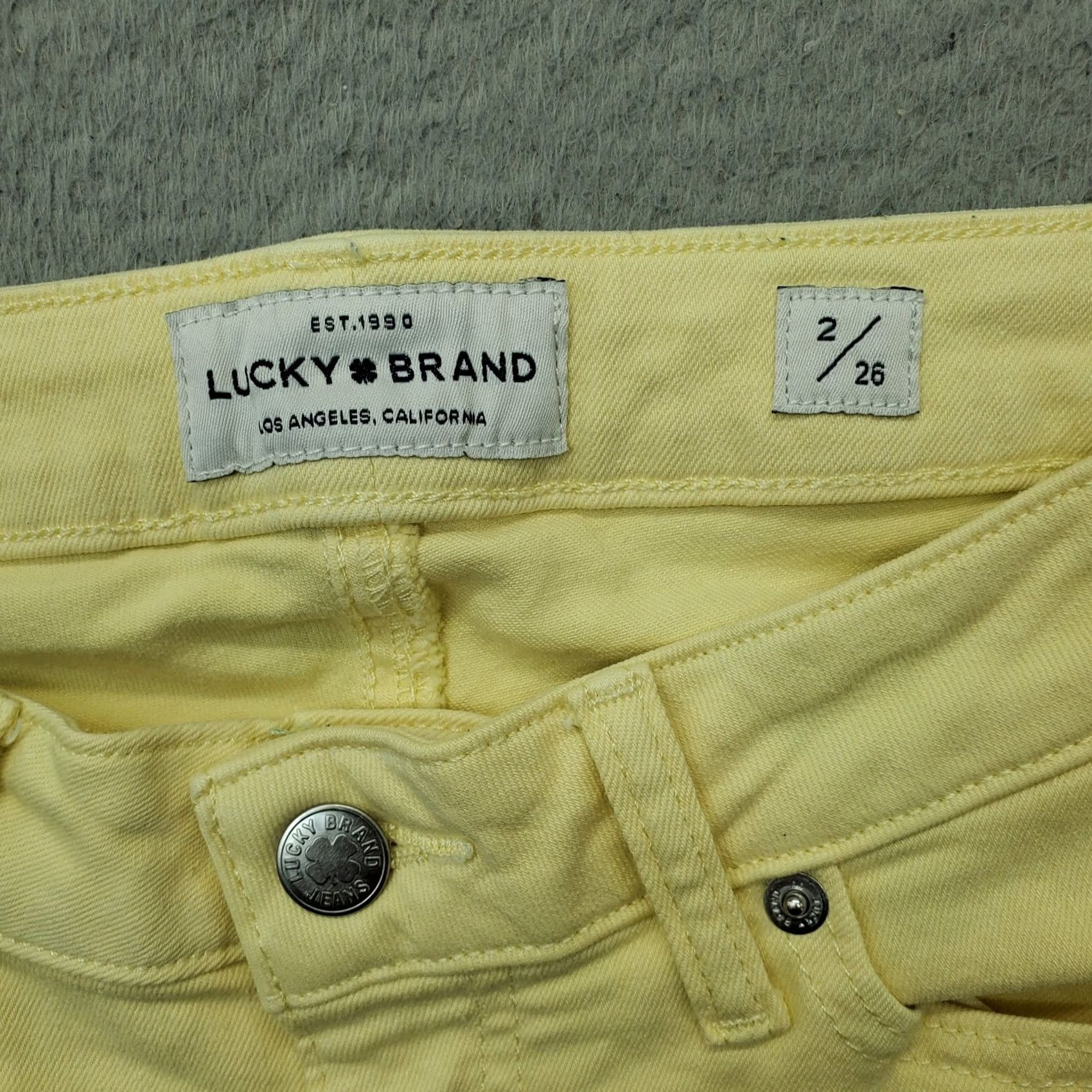 Lucky Brand Lucky Brand Crop Jeans Women Size 2/26 Yellow Denim 5-Pocket Design Straight Leg Jeans Women Size 2/26 Yellow Denim 5-Pocket Design Straight Leg Size 26" / US 2 / IT 38 - 6 Thumbnail