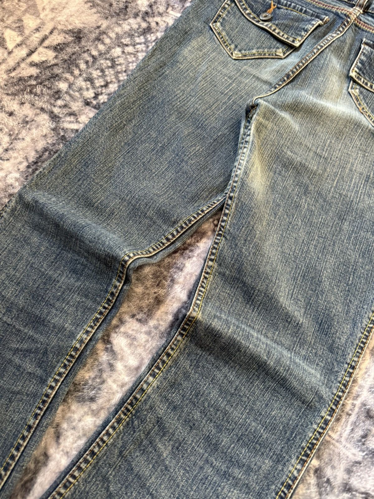Le Grande Bleu (L.G.B.) Happy Face Contrast Stitch Whiskered Bootcut Flared Jeans Size US 28 / EU 44 - 15 Thumbnail
