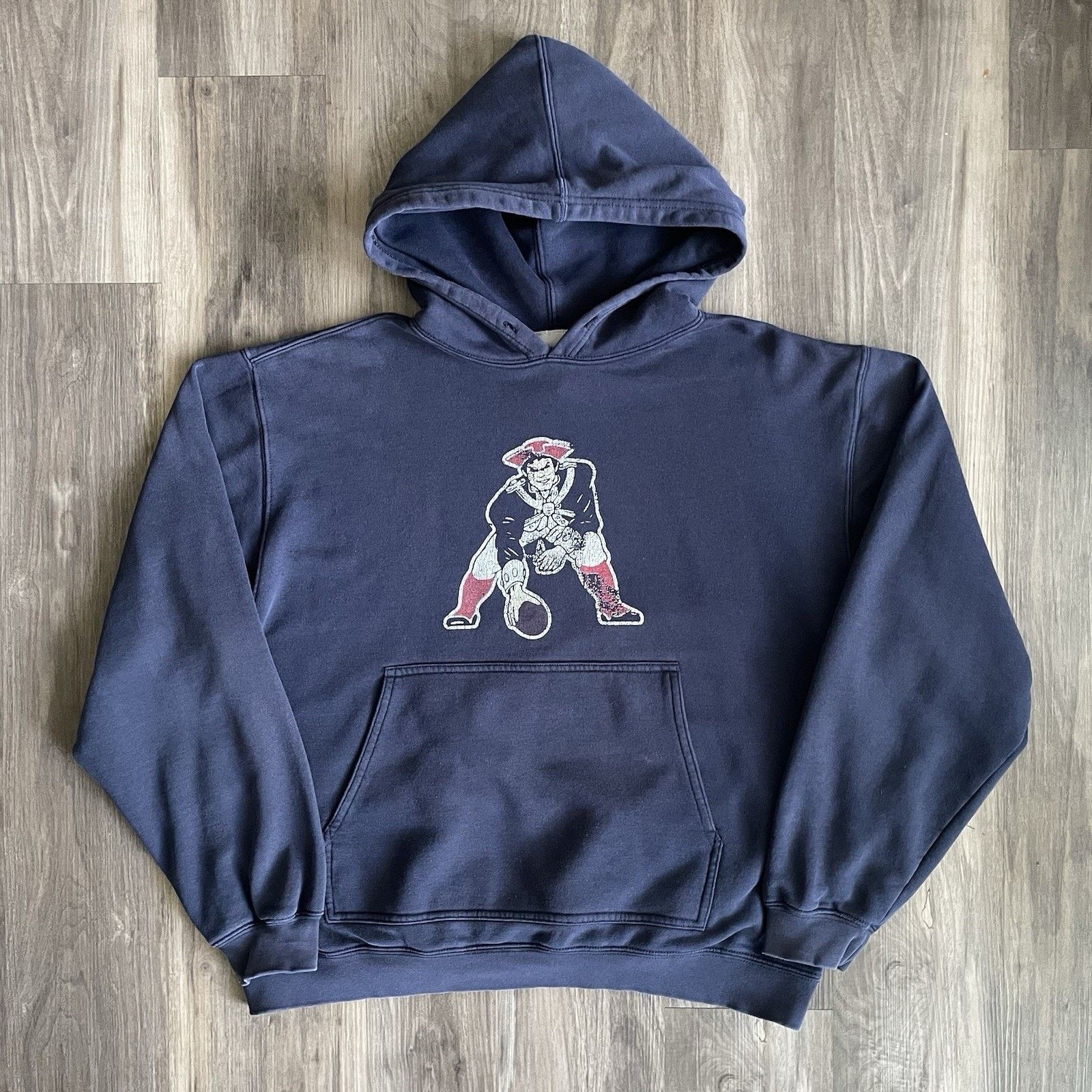 NFL × Reebok × Vintage Vintage Reebok New England Patriots Hoodie Size M NFL Boxy Size US M / EU 48-50 / 2 - 1 Thumbnail