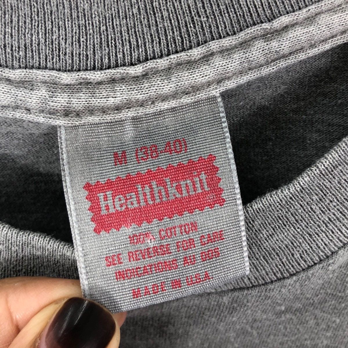 Vintage Vintage 90s Paradise Found Honolulu Hawaii TShirt Healthknit Size US M / EU 48-50 / 2 - 6 Thumbnail