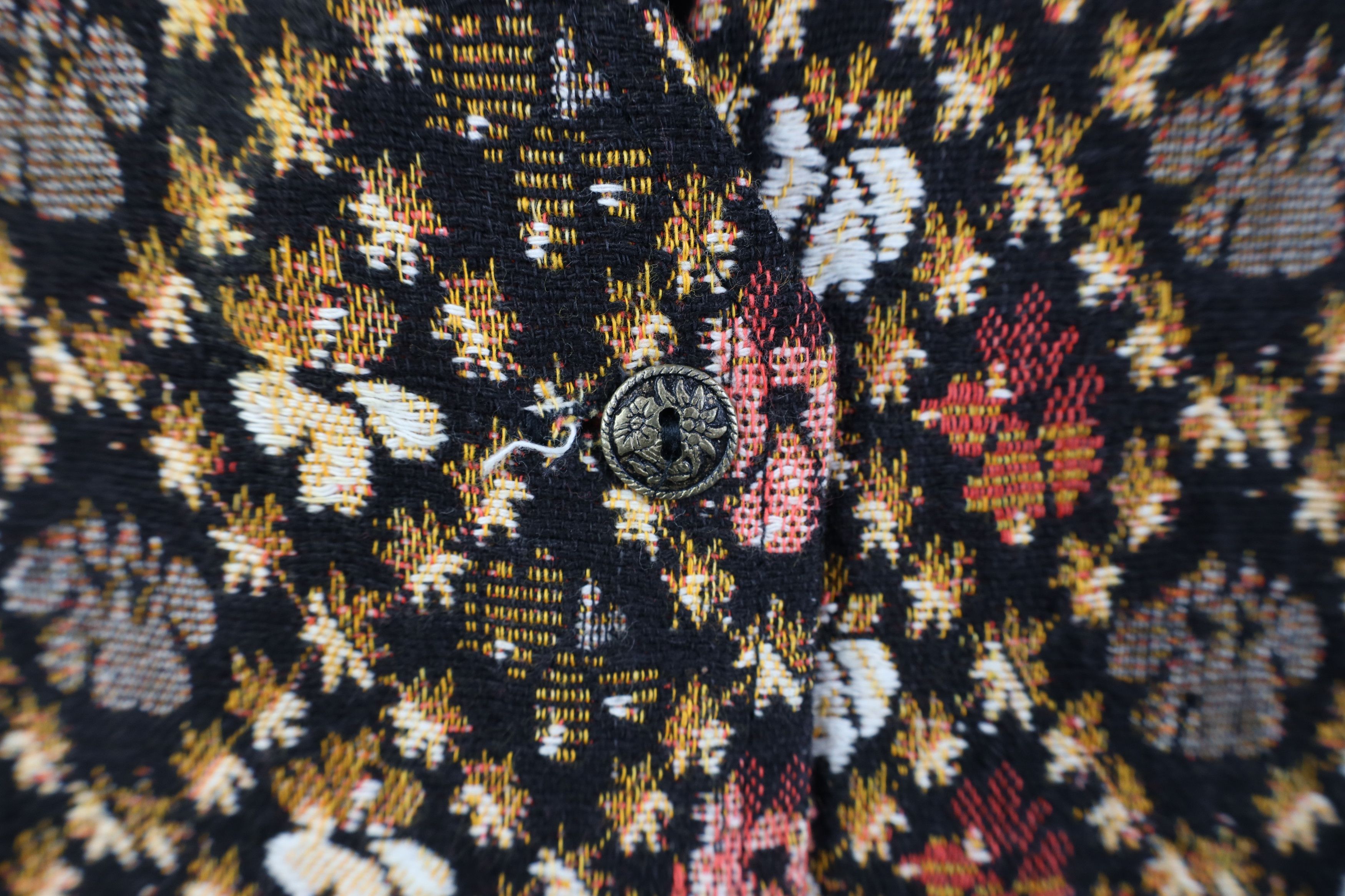 Vintage Vintage 90s Streetwear Flower Buckle Back Vest Jacket Size 4XL / US 24-26 - 4 Thumbnail