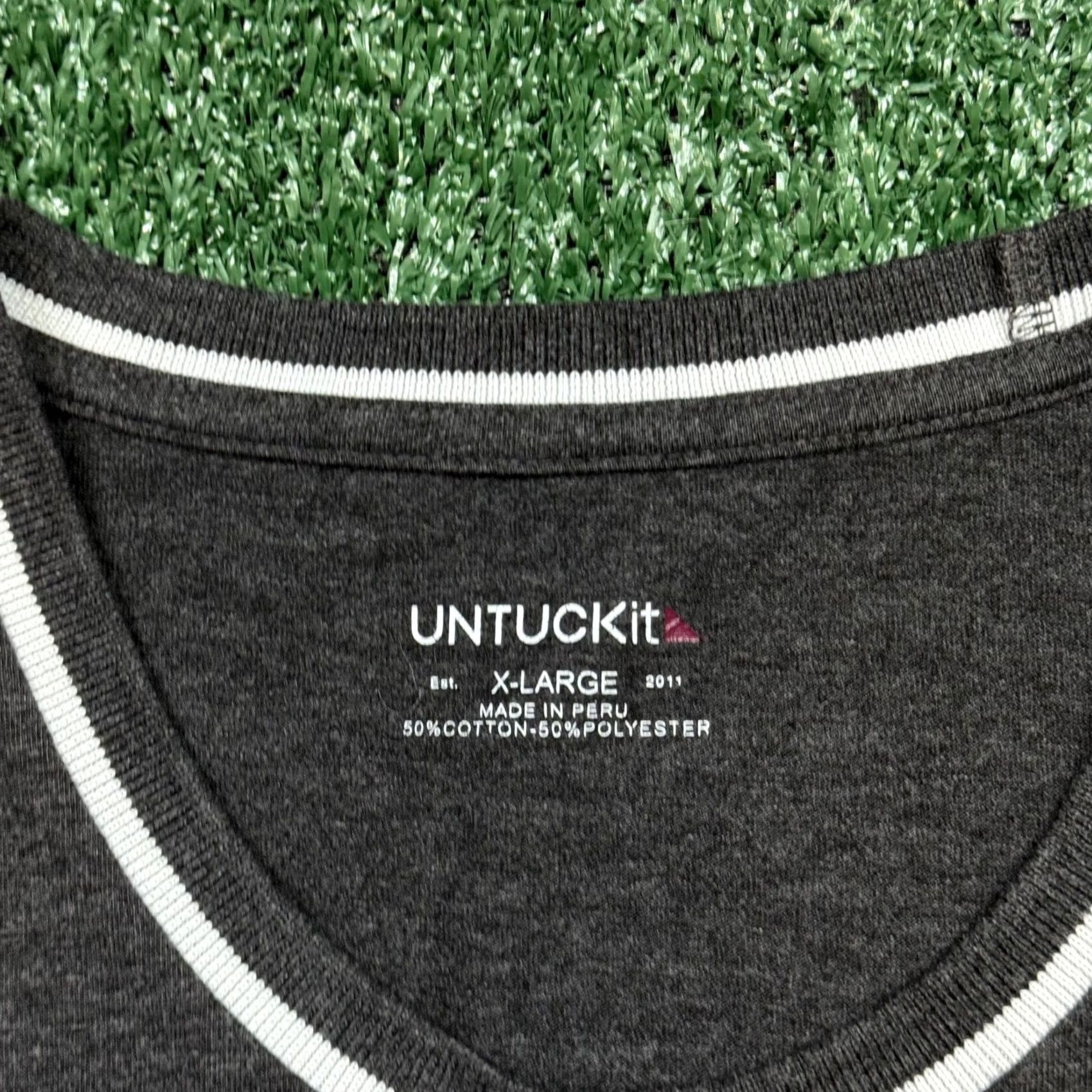 UNTUCKit UNTUCKit T Shirt Men's XL Gray Crew Neck Long Sleeve Pullover Casual Adults Size US XL / EU 56 / 4 - 4 Thumbnail