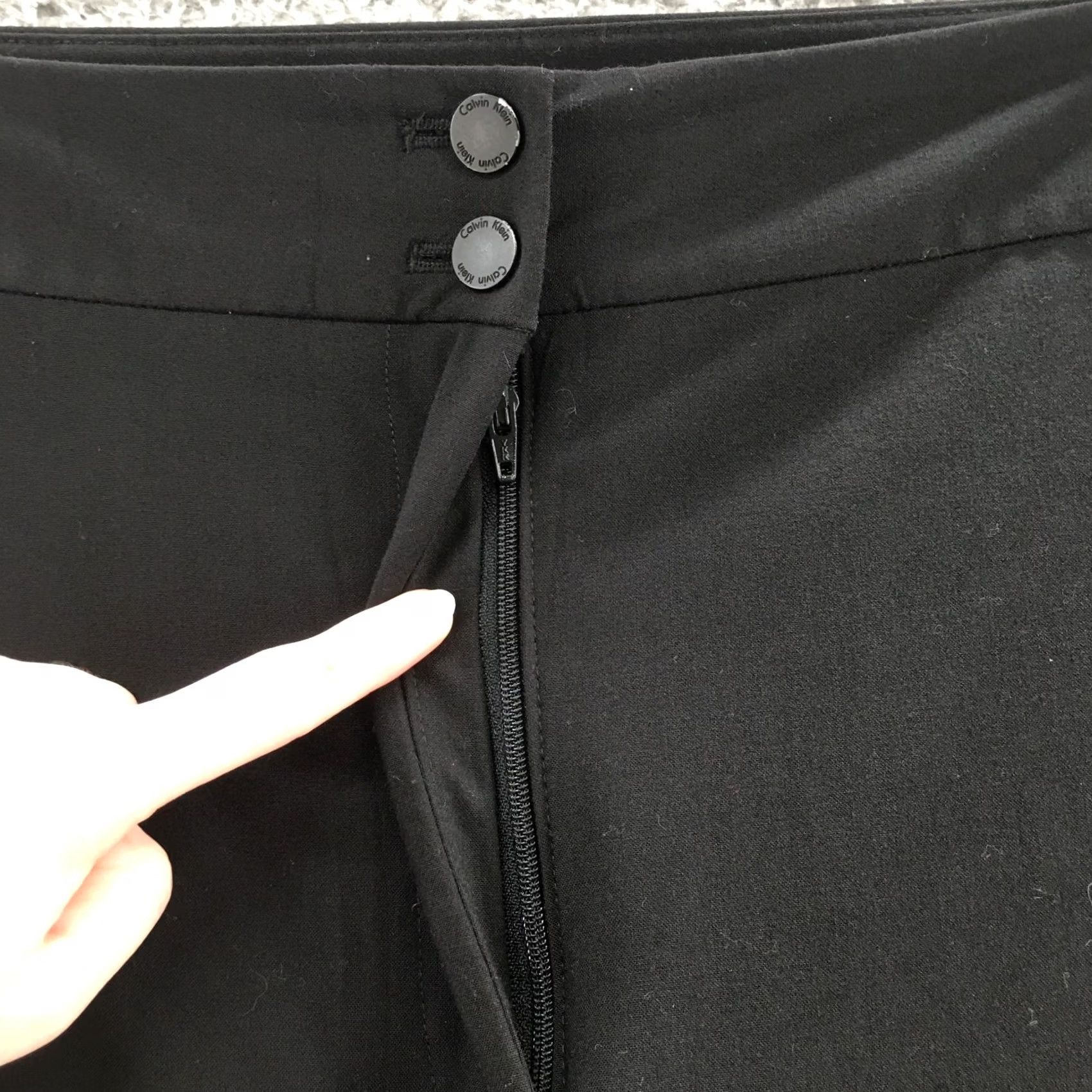 Calvin Klein Calvin Klein Chino Pants Womens 24W Black High Rise Flat Front Casual Slim Straight Leg Mens Womens Girls Boys? Size 42" / US 20 - 3 Thumbnail