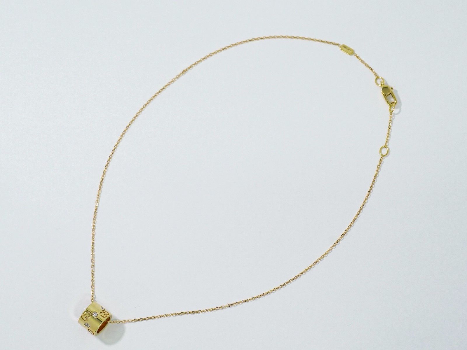 Gucci Icon Blooms Twirl Pendant Necklace 18K Yellow Gold and Diamond