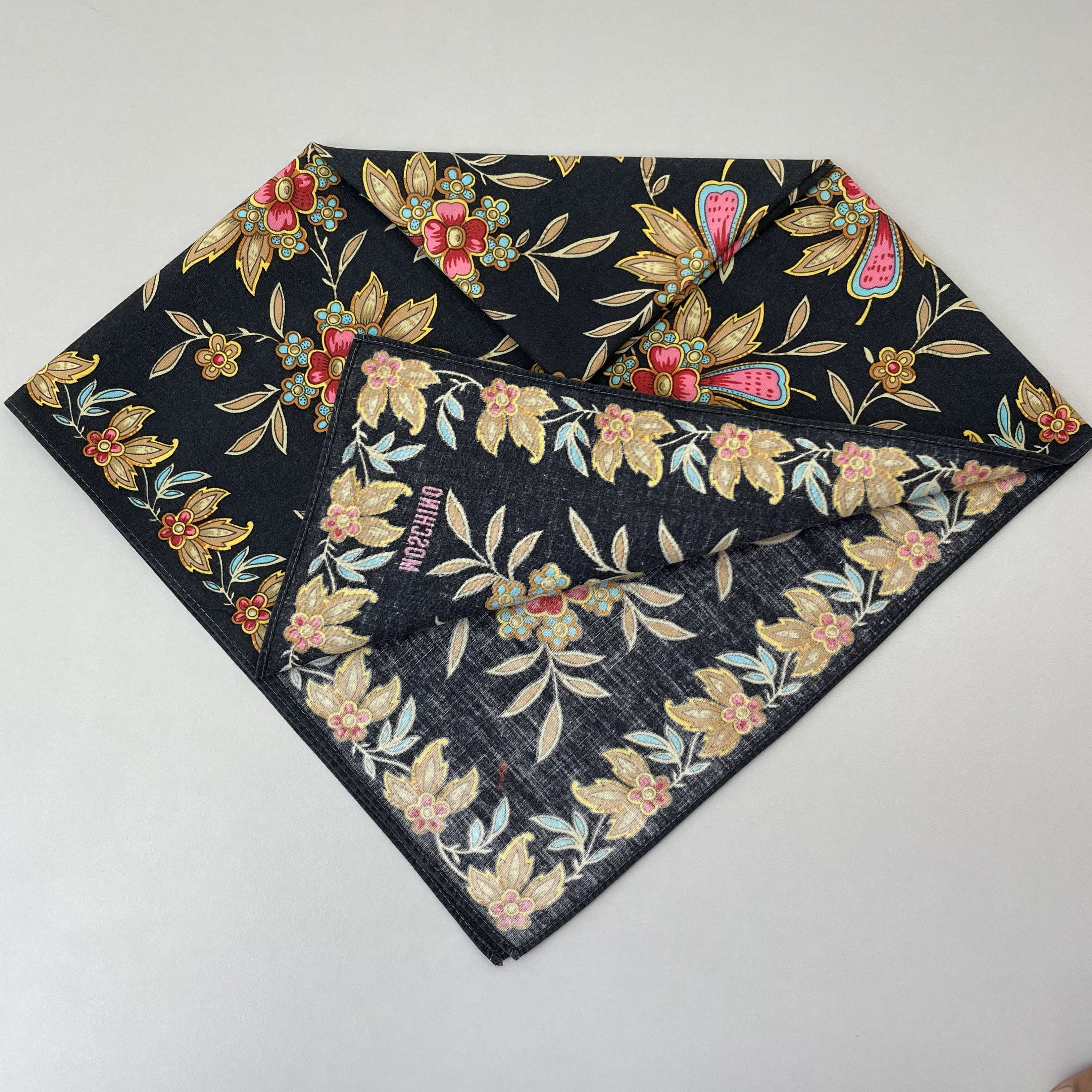 Moschino Moschino Handkerchief / Neckerchief / Bandana - 4207 Size ONE SIZE - 6 Thumbnail