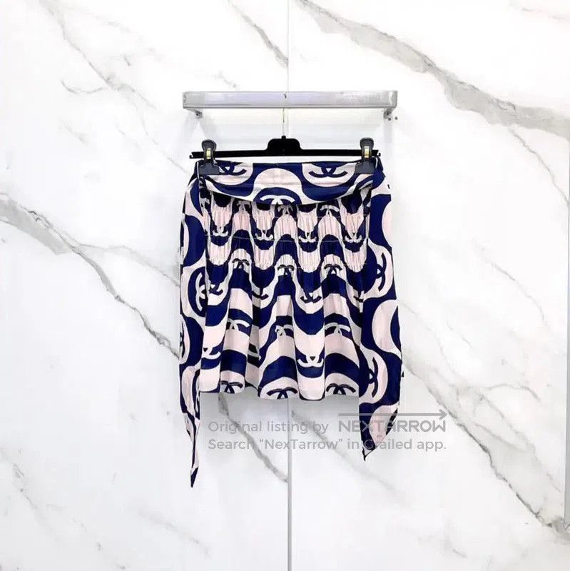 Chanel Chanel Pleated Pink Silk Blend Mini Skirt . Size 23" - 1 Thumbnail