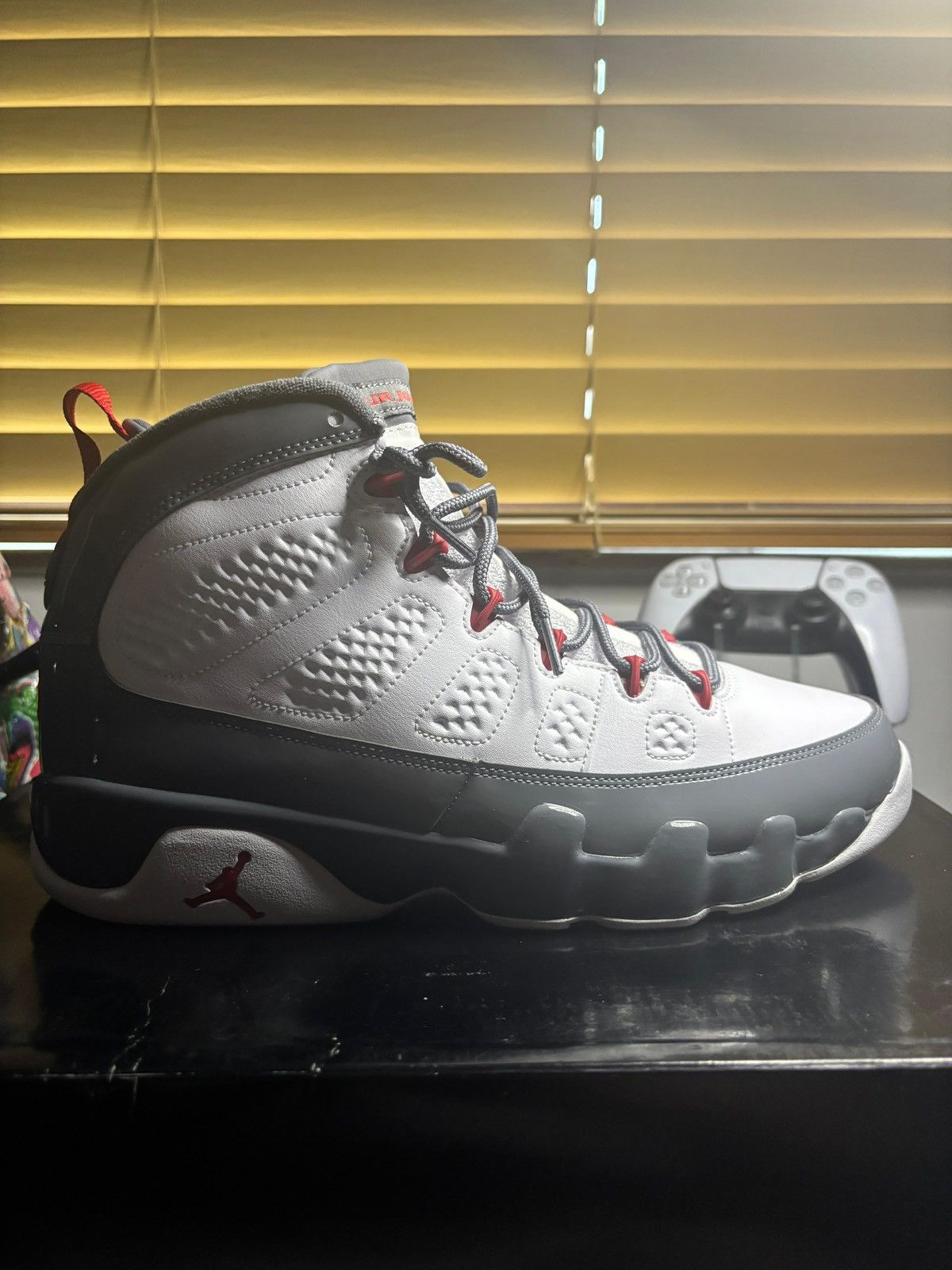 Jordan Brand Nike Air Jordan 9 Retro Size US 11 / EU 44 - 2 Thumbnail