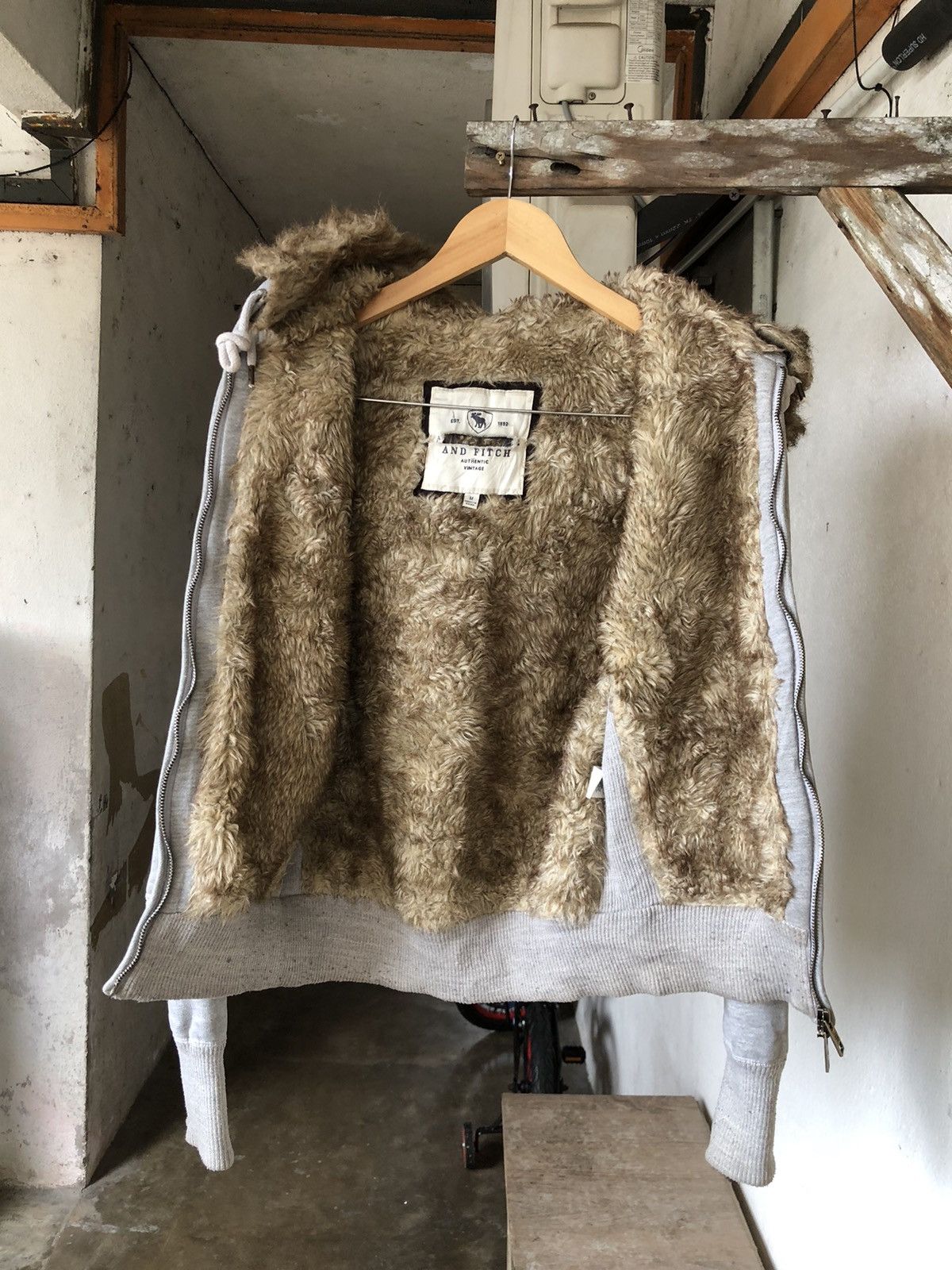 Abercrombie & Fitch Winter Punk Style Abercrombie Fur Sweat Crop Zipper Hoodie Size M / US 6-8 / IT 42-44 - 9 Thumbnail