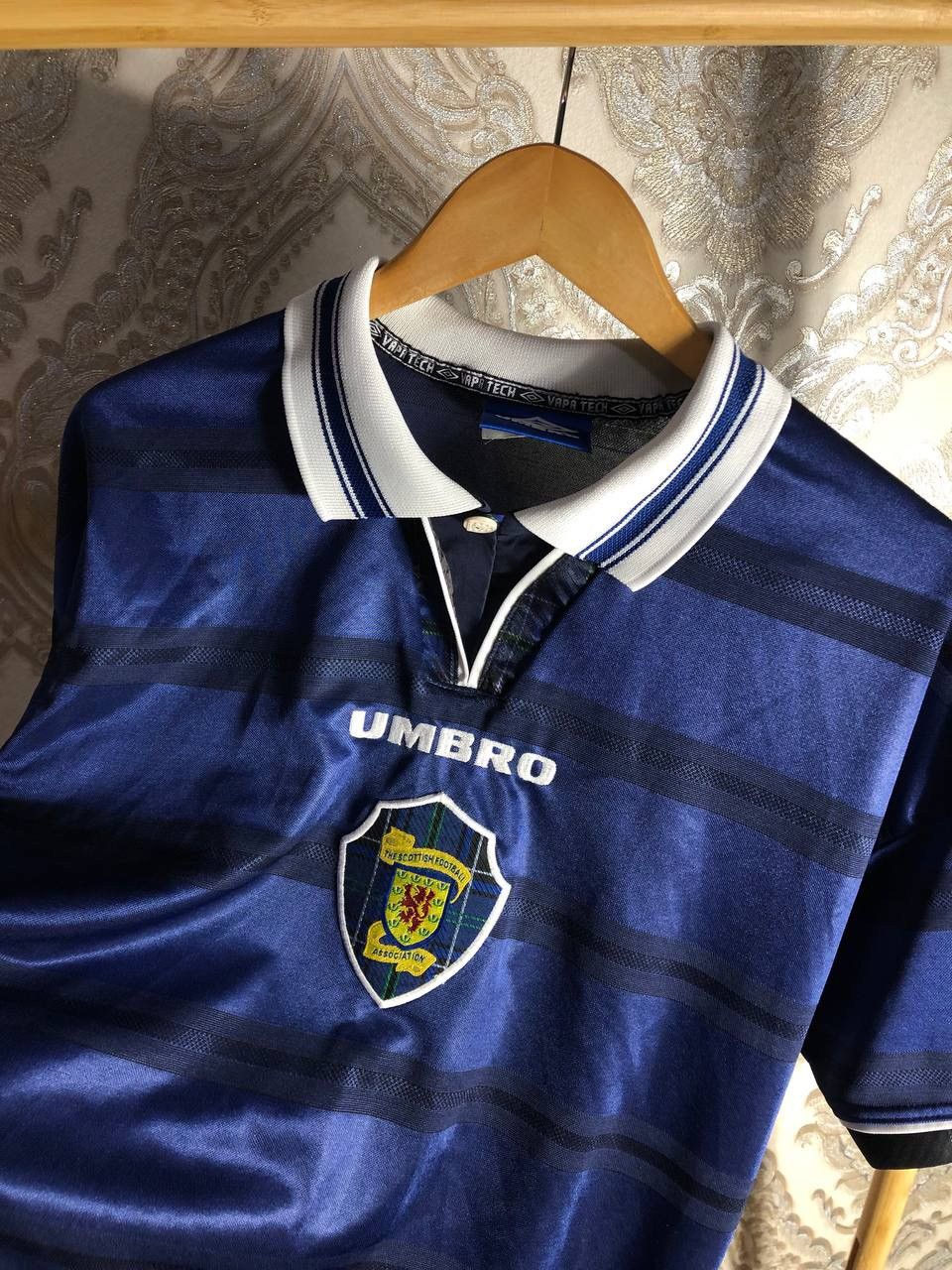Umbro × Vintage VERY RARE UMBRO SCOTLAND RETRO SOCCER JERSEY BLOKECORE 90s Size US L / EU 52-54 / 3 - 2 Thumbnail