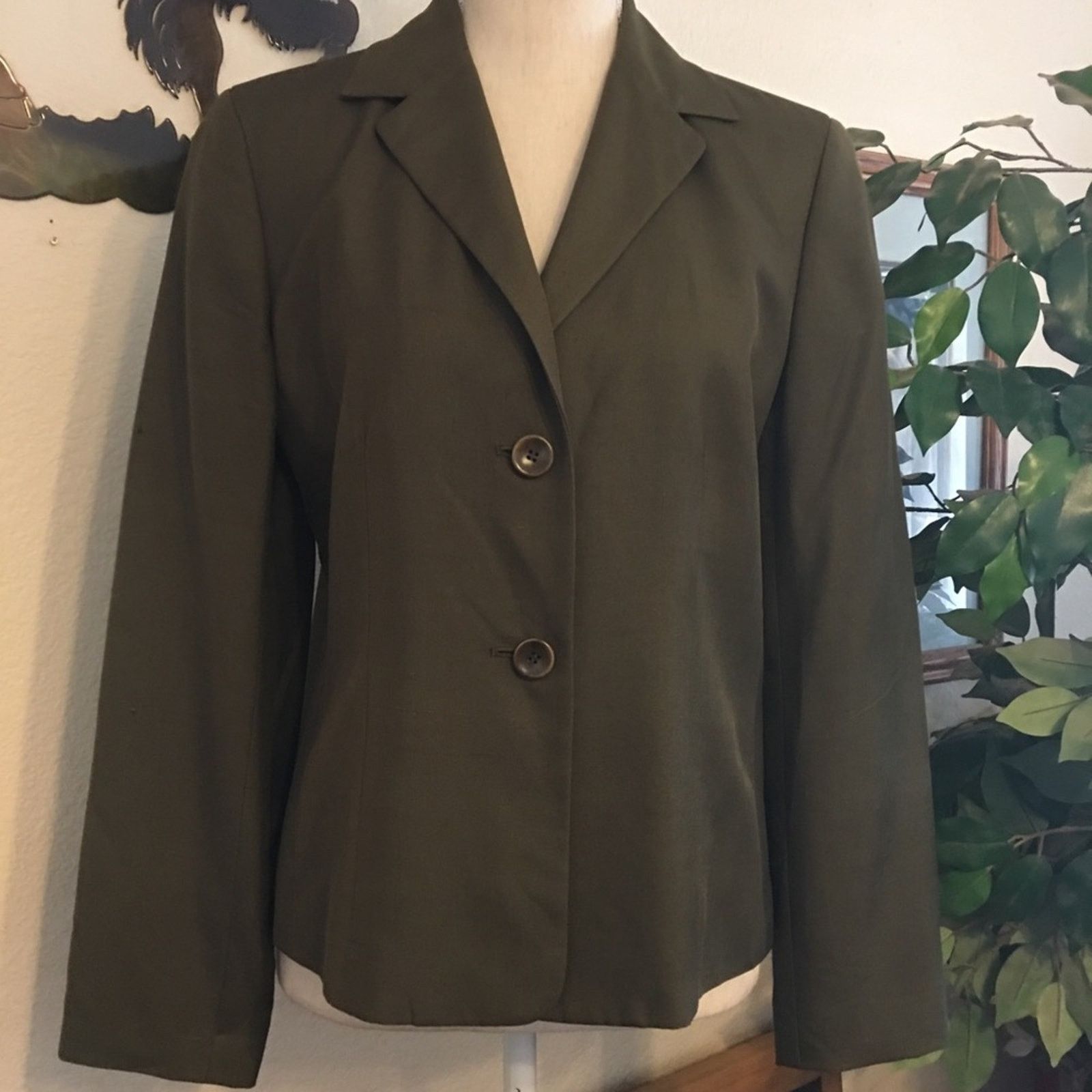 Ann Taylor Ann Taylor khaki green silk button jacket 10P Size L / US 10 / IT 46 - 1 Thumbnail