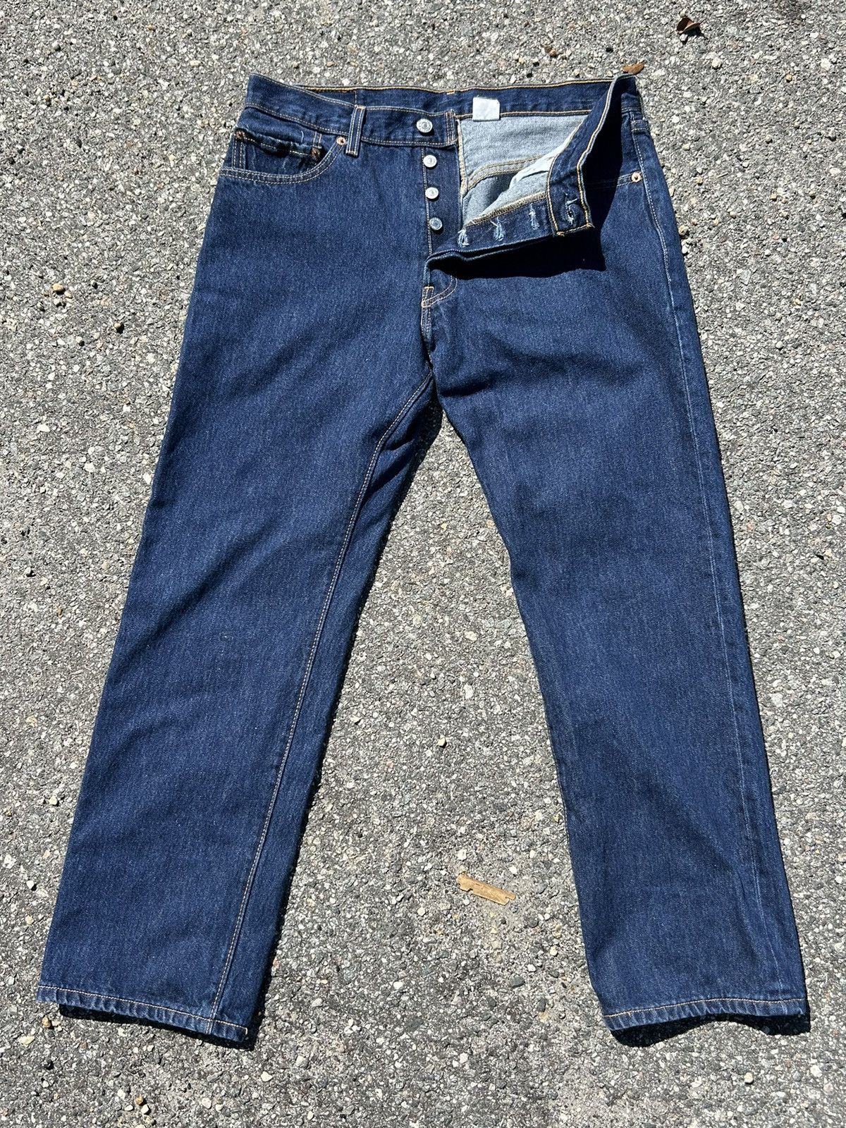 Levi's *Blank Tab* Vintage Levi’s Blue 501’s Size US 34 / EU 50 - 1 Thumbnail