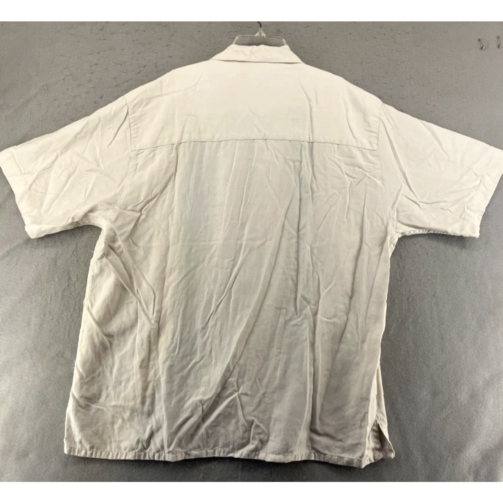 Vintage Island Republic Mens L Hawaiian Shirt Short Sleeve Embroidered Button-Up Collared Beach Tropical White Cotton Silk Size US L / EU 52-54 / 3 - 7 Thumbnail