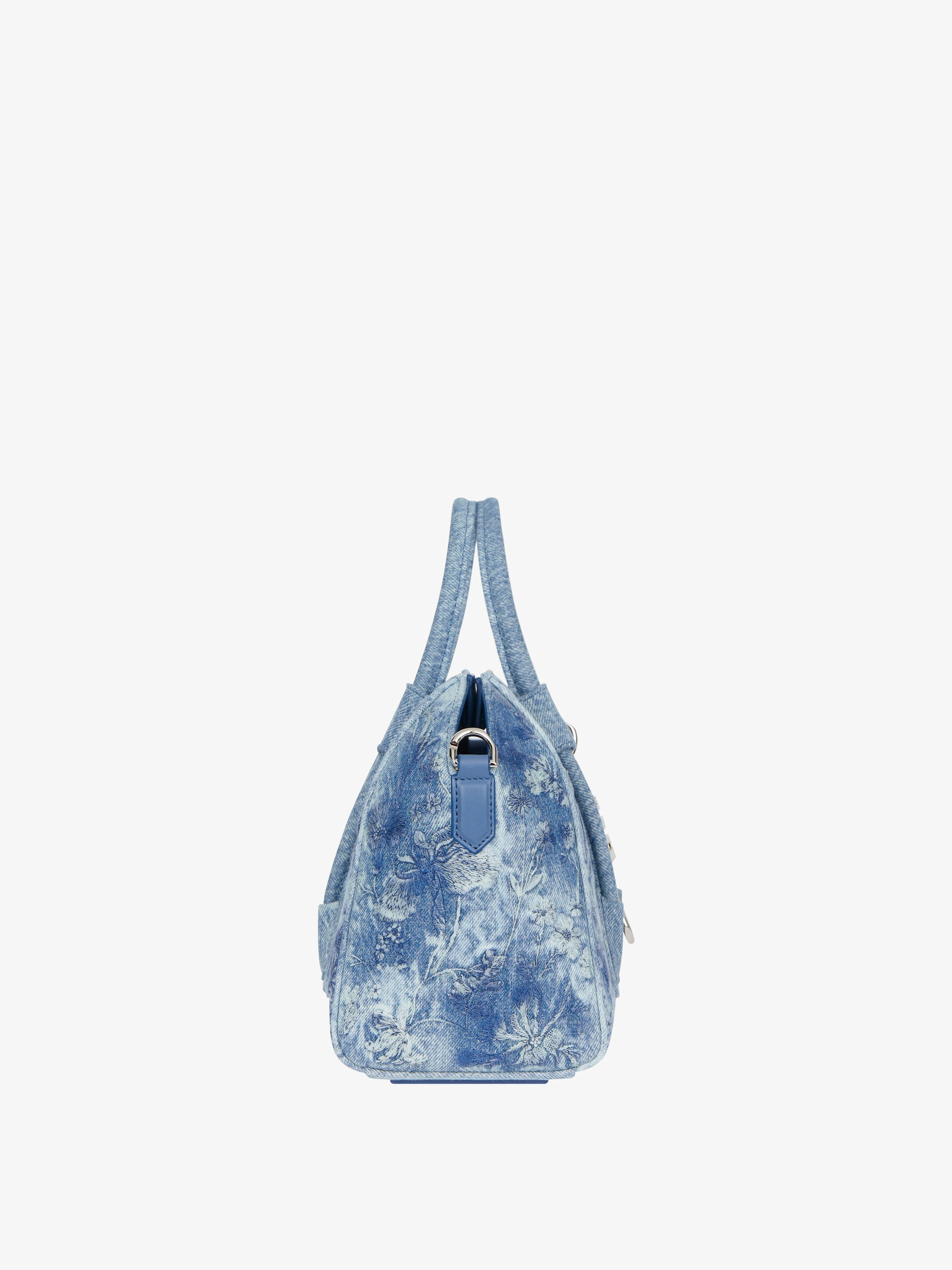 Givenchy oc11z0725 Size: OS / Mini Antigona Lock Bag in Medium Blue Size ONE SIZE - 2 Thumbnail