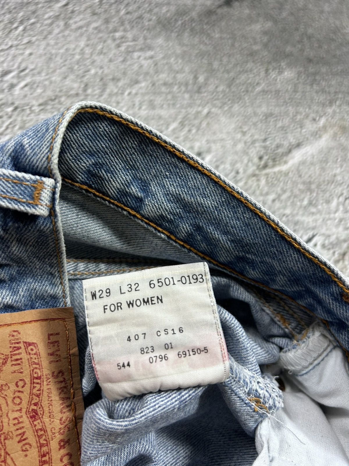 Levi's × Vintage Levi’s 501 jeans made in USA vintage 90s baby blue denim Size 29" - 9 Thumbnail