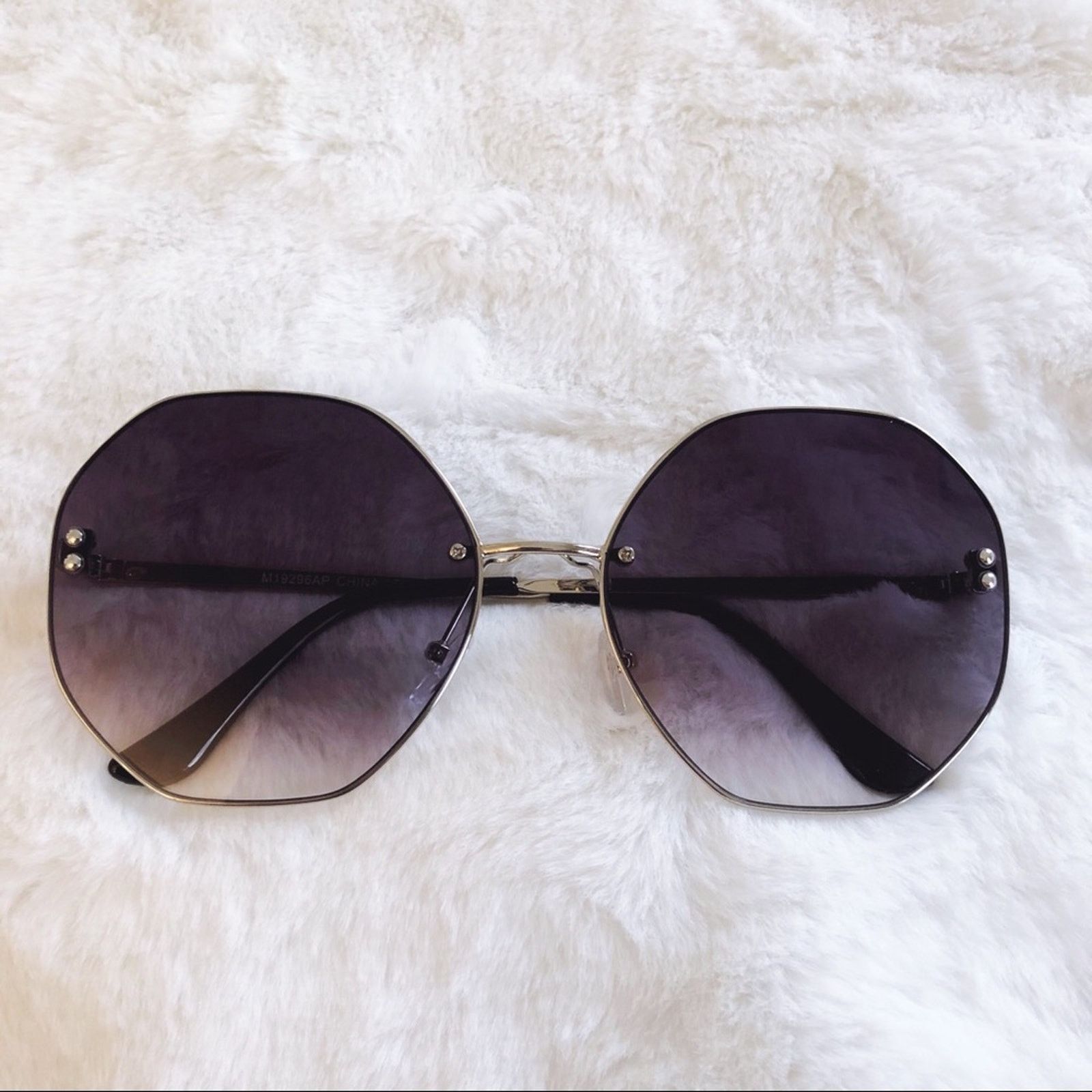 Other Ada Black Round Geometric Fashion Sunglasses Size ONE SIZE - 1 Thumbnail