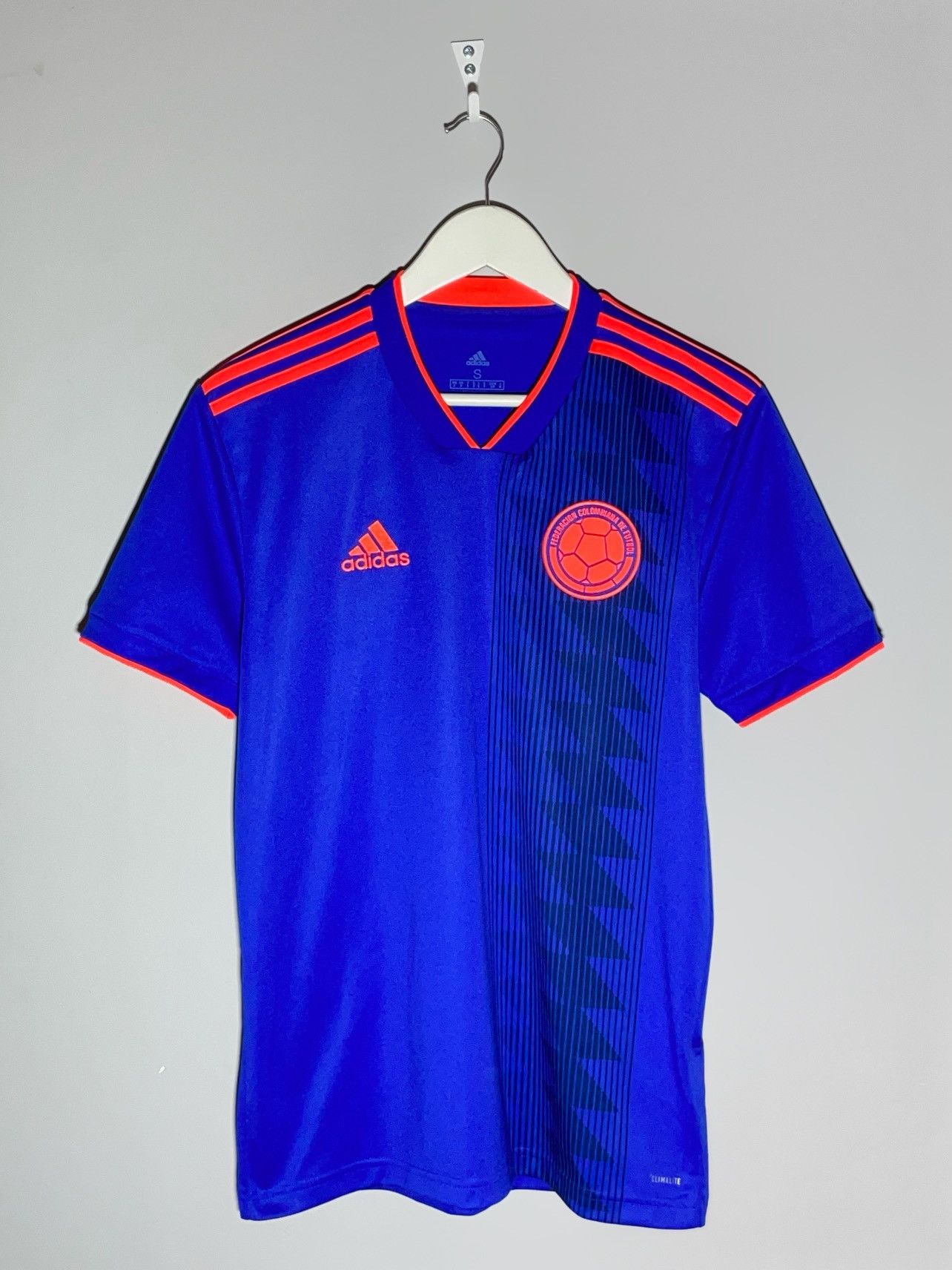 Adidas National Team Colombia 2018 Away Y2k Football Shirt Size US S / EU 44-46 / 1 - 1 Thumbnail
