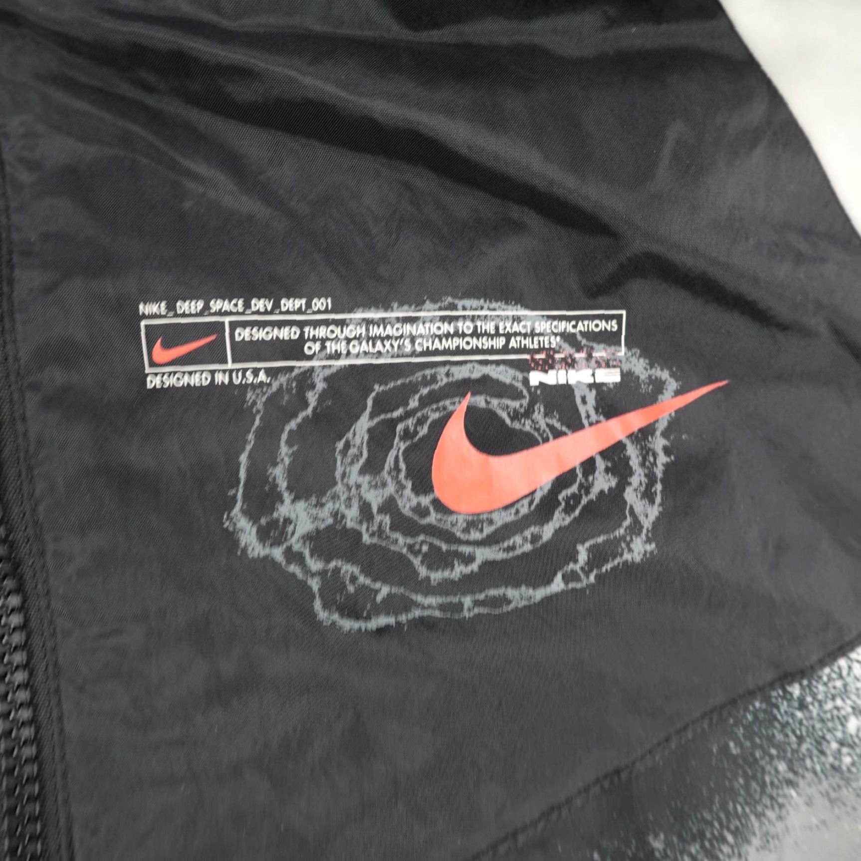 Nike Nike Windbreaker Jacket Mens M Gray Deep Space To Dream Windrunner Zip Hooded Pockets Lightweight Windproof Athletic Outdoor Sports Size US M / EU 48-50 / 2 - 3 Thumbnail