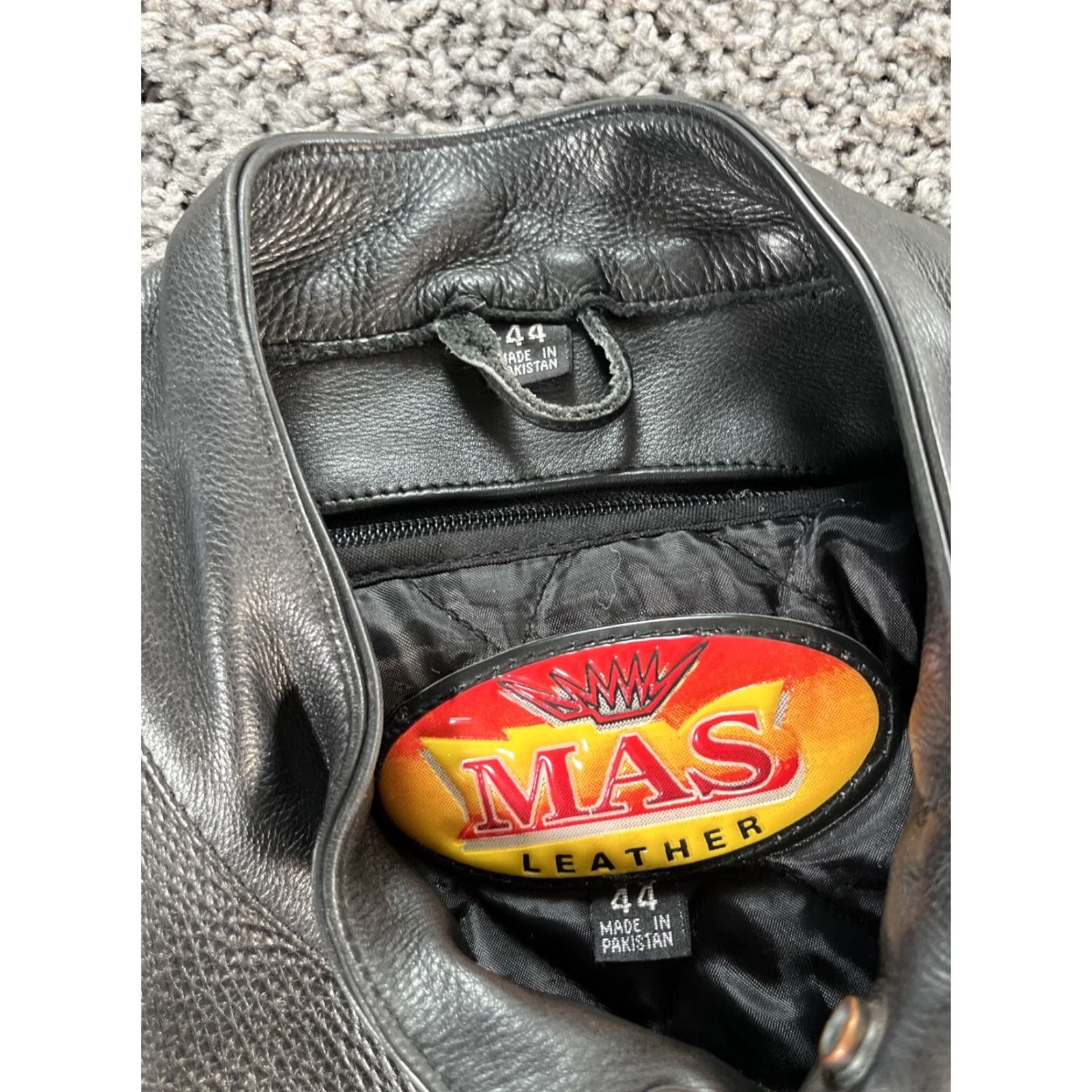 Vintage VINTAGE Mas Leather Motorcycle Jacket Men’s 44 Black Jacket Mens 90s Biker Grunge Punk Leather Belted Collared Full Zip Lined Pockets Regular Size 44 Size US S / EU 44-46 / 1 - 4 Thumbnail